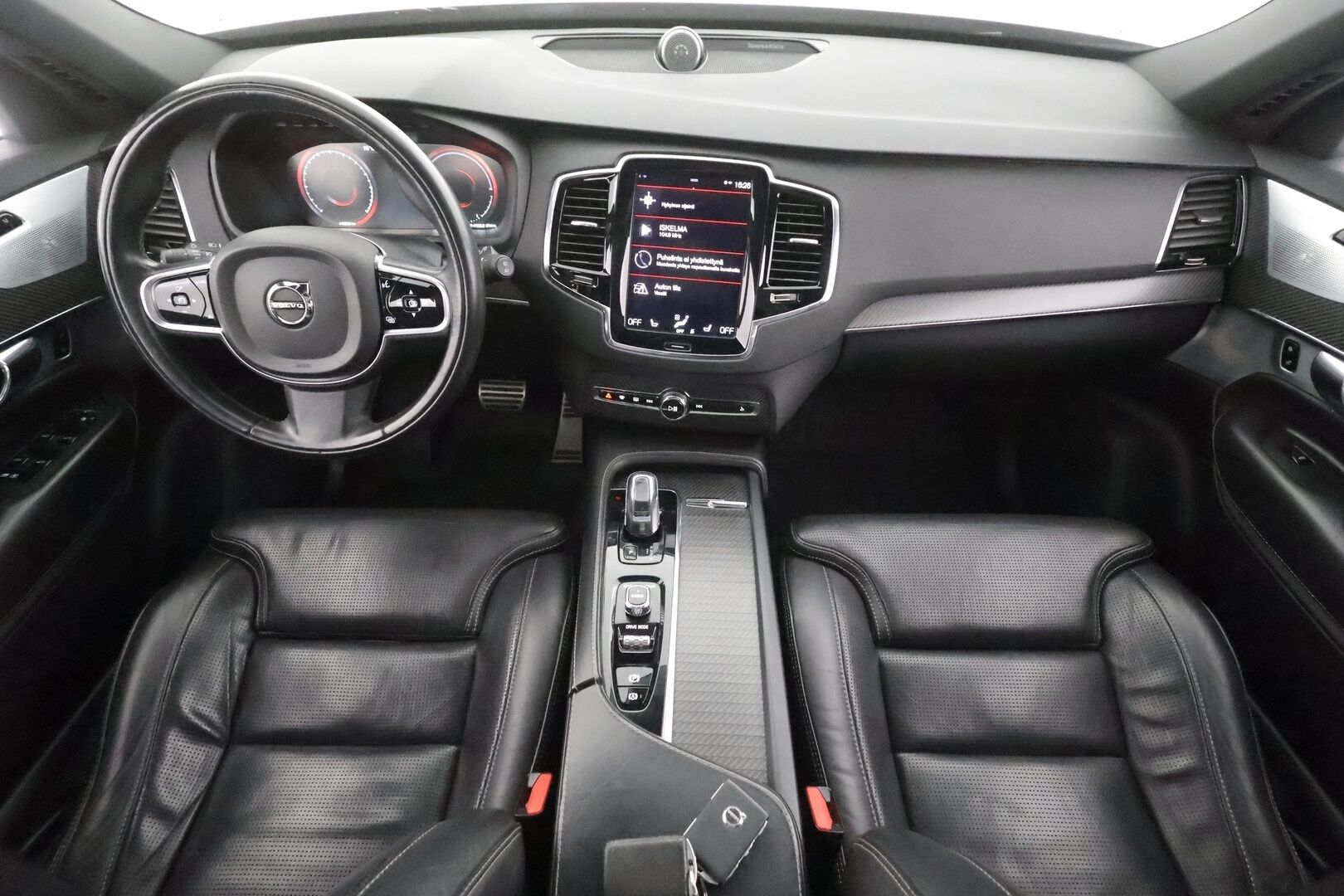 Volvo XC90 2016 T8 Twin Engine AWD R-Design aut 7-P - ACC | Webasto | Koukku | Full-LED | Panorama | B&W | Hierovat ja ilmastoidut muistipenkit | Kahdet Renkaat | Juuri huollettu | Hihna vaihdettu
