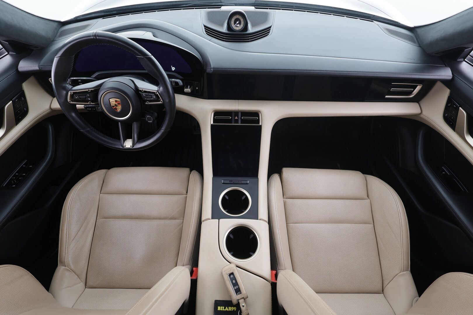 Porsche Taycan 2020 Turbo * Sport Chrono / ACC / 360° / Matrix / Ilmastoidut Sporttinahat Muistilla / Bose / Ilma-alusta / Lasikatto / ILP * - Akku kuntotarkastettu SoH 94.2% / Suomi-auto / Kahdet renkaat / Merkkihuollot