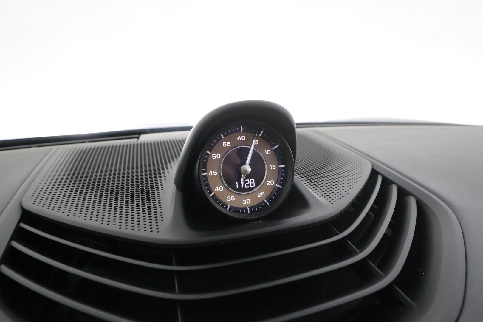 Porsche Taycan 2020 Turbo * Sport Chrono / ACC / 360° / Matrix / Ilmastoidut Sporttinahat Muistilla / Bose / Ilma-alusta / Lasikatto / ILP * - Akku kuntotarkastettu SoH 94.2% / Suomi-auto / Kahdet renkaat / Merkkihuollot