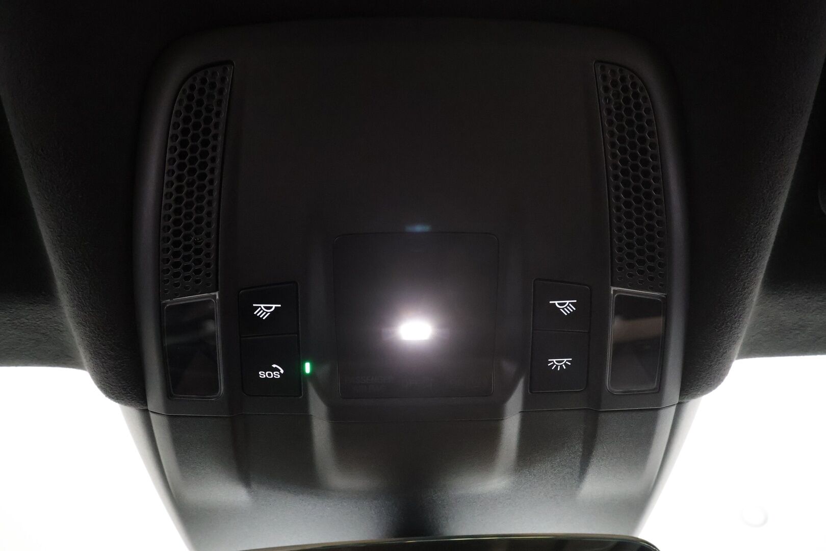 Porsche Taycan 2020 Turbo * Sport Chrono / ACC / 360° / Matrix / Ilmastoidut Sporttinahat Muistilla / Bose / Ilma-alusta / Lasikatto / ILP * - Akku kuntotarkastettu SoH 94.2% / Suomi-auto / Kahdet renkaat / Merkkihuollot