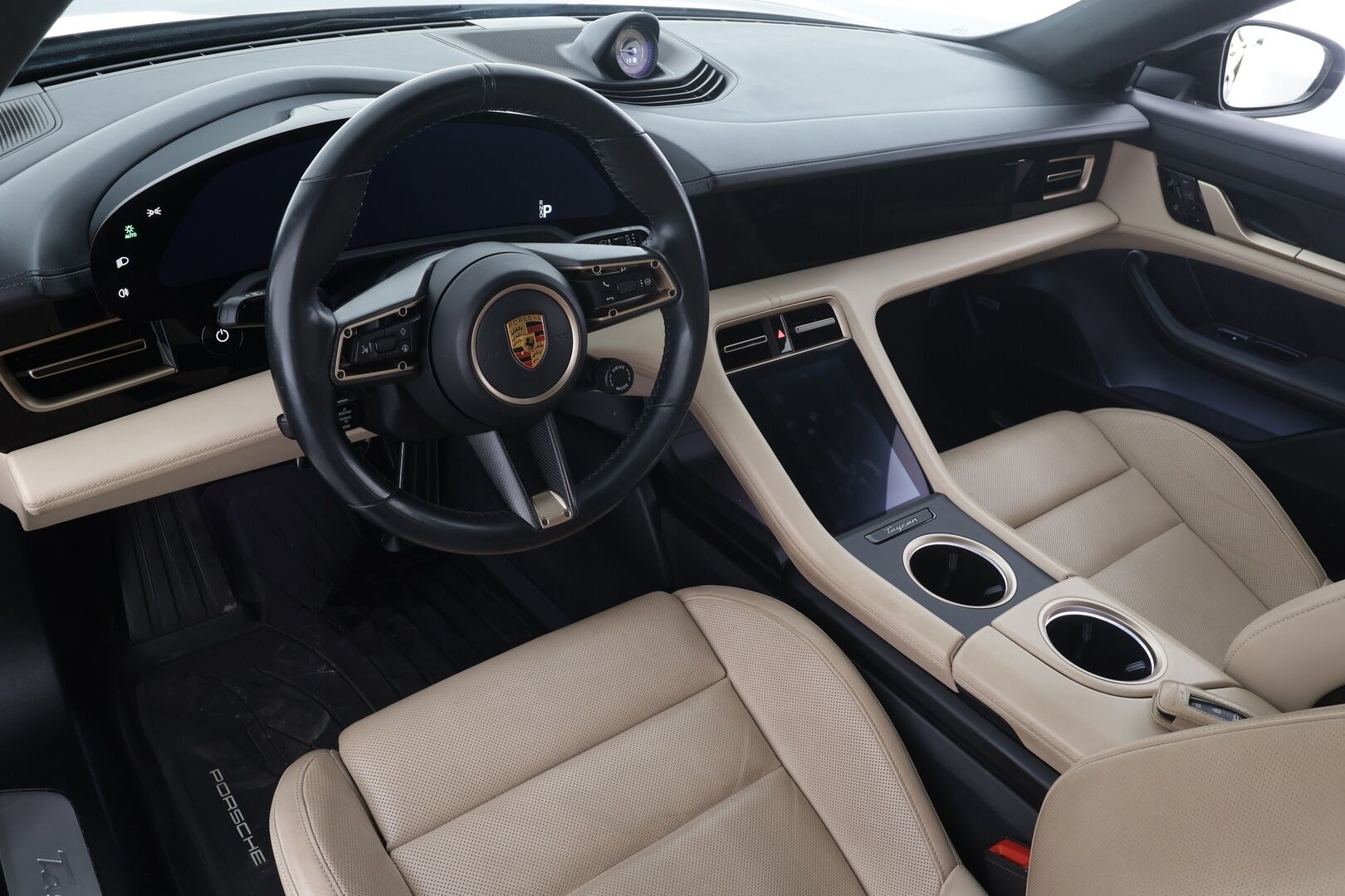 Porsche Taycan 2020 Turbo * Sport Chrono / ACC / 360° / Matrix / Ilmastoidut Sporttinahat Muistilla / Bose / Ilma-alusta / Lasikatto / ILP * - Akku kuntotarkastettu SoH 94.2% / Suomi-auto / Kahdet renkaat / Merkkihuollot