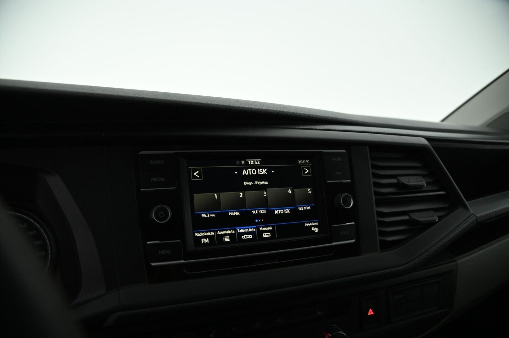 Volkswagen Transporter 2020 umpipakettiauto Pitkä 2,0 TDI 110 kW DSG 3200kg ** Sis.ALV / Läpijuostava / P-Kamera / Koukku ** - 1.om Suomi-auto / Webasto / Vakkari 