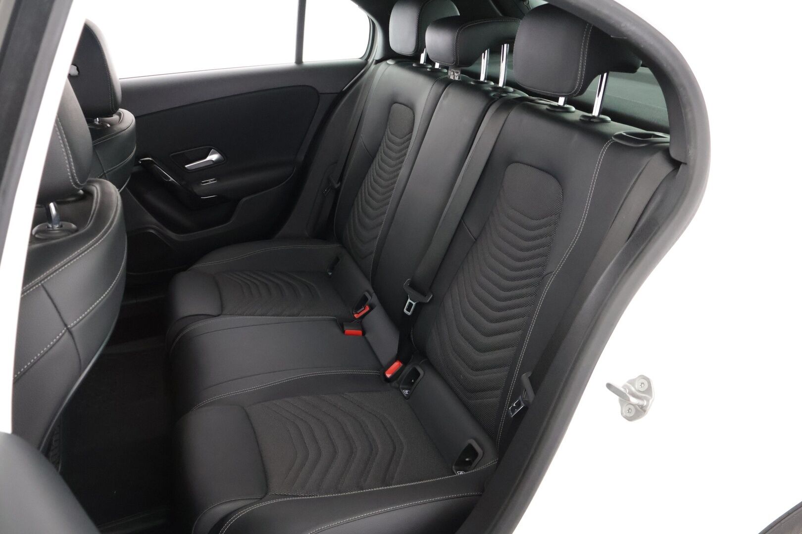 Mercedes-Benz A 2021 180 d A Business Style - *Vakkari / Sportti-penkit / Peruutuskamera*