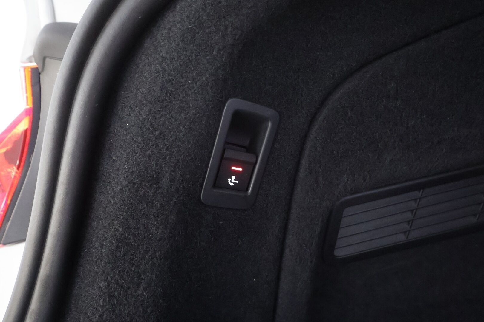 Audi A5 2020 Sportback Business Advanced 40 TFSI MHEV S tronic *Matrix LED / P.kamera / Webasto / Vakkari / Koukku* - Facelift / Suomi-auto / Kahdet renkaat aluvanteilla / Juuri katsastettu - HULLUT AVAJAISHULINAT KORKOTARJOUS 3,29 %