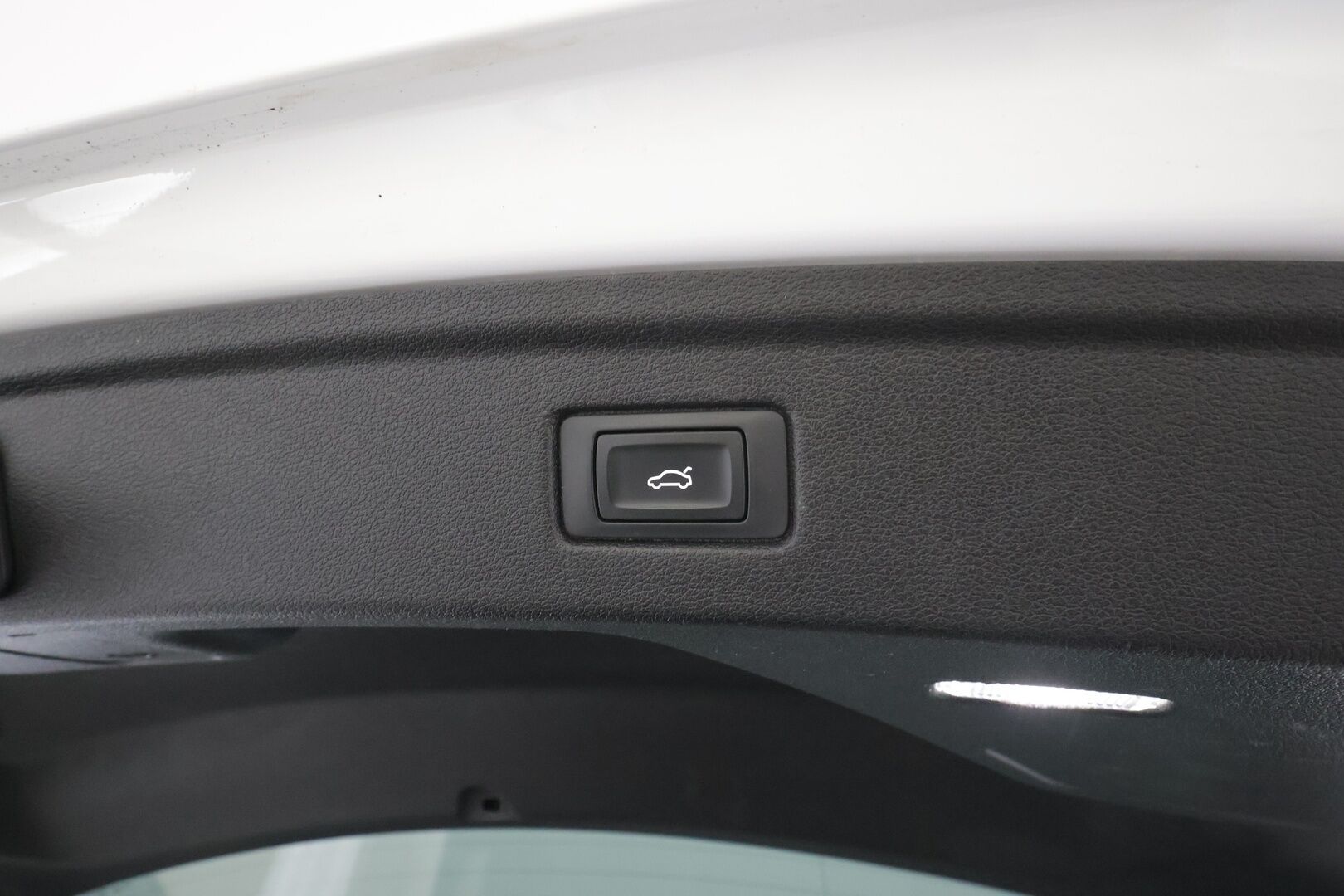 Audi A5 2020 Sportback Business Advanced 40 TFSI MHEV S tronic * Webasto / Matrix LED / P.kamera / Vakkari / Koukku * - Facelift / Suomi-auto / Kahdet renkaat aluvanteilla / Juuri katsastettu