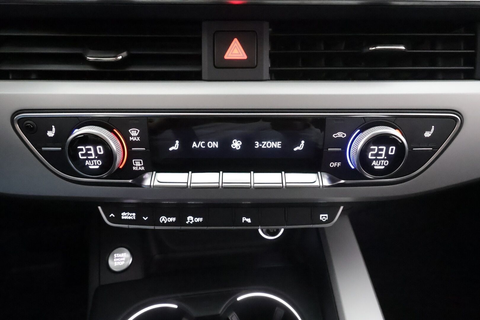 Audi A5 2020 Sportback Business Advanced 40 TFSI MHEV S tronic * Webasto / Matrix LED / P.kamera / Vakkari / Koukku * - Facelift / Suomi-auto / Kahdet renkaat aluvanteilla / Juuri katsastettu