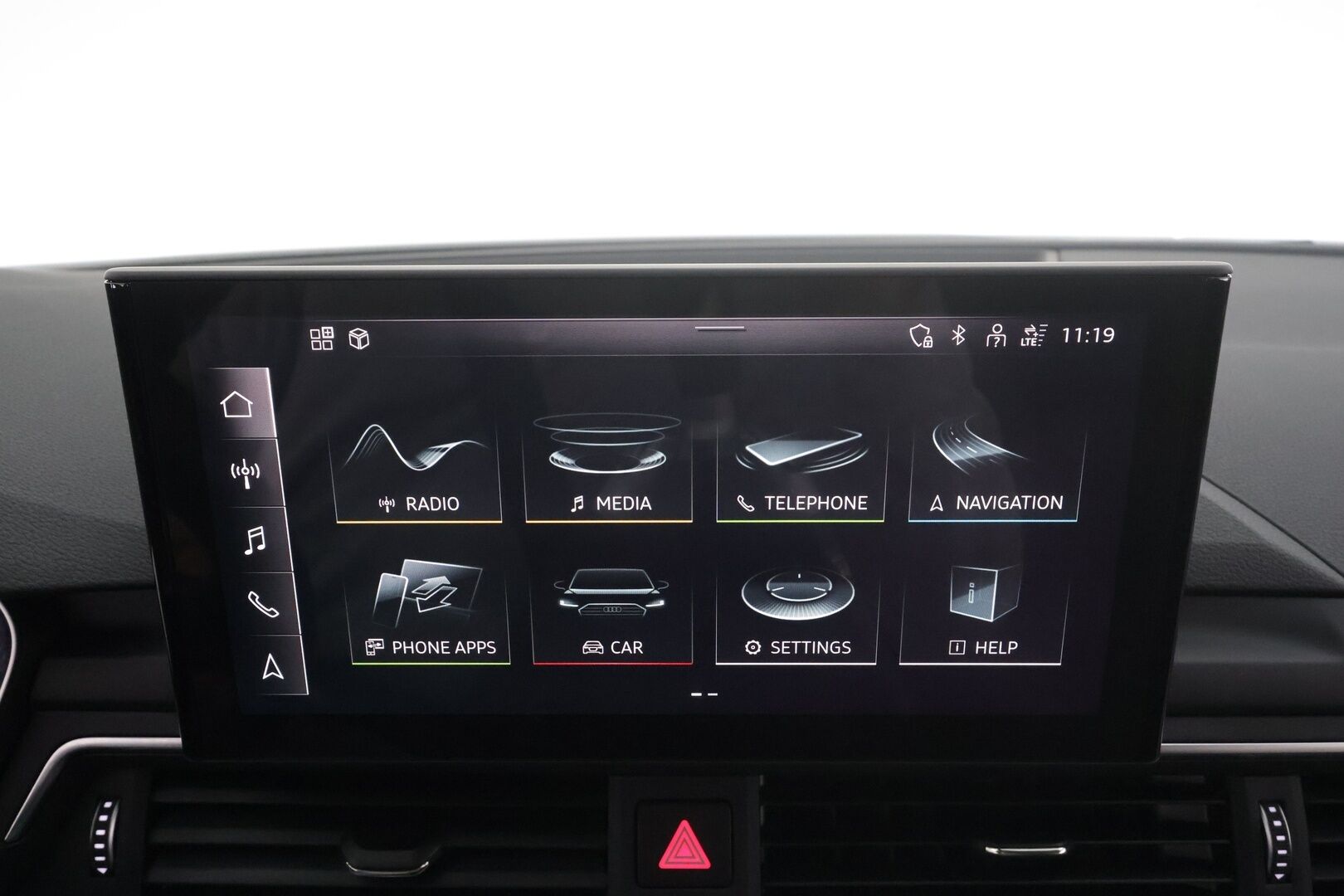 Audi A5 2020 Sportback Business Advanced 40 TFSI MHEV S tronic * Webasto / Matrix LED / P.kamera / Vakkari / Koukku * - Facelift / Suomi-auto / Kahdet renkaat aluvanteilla / Juuri katsastettu