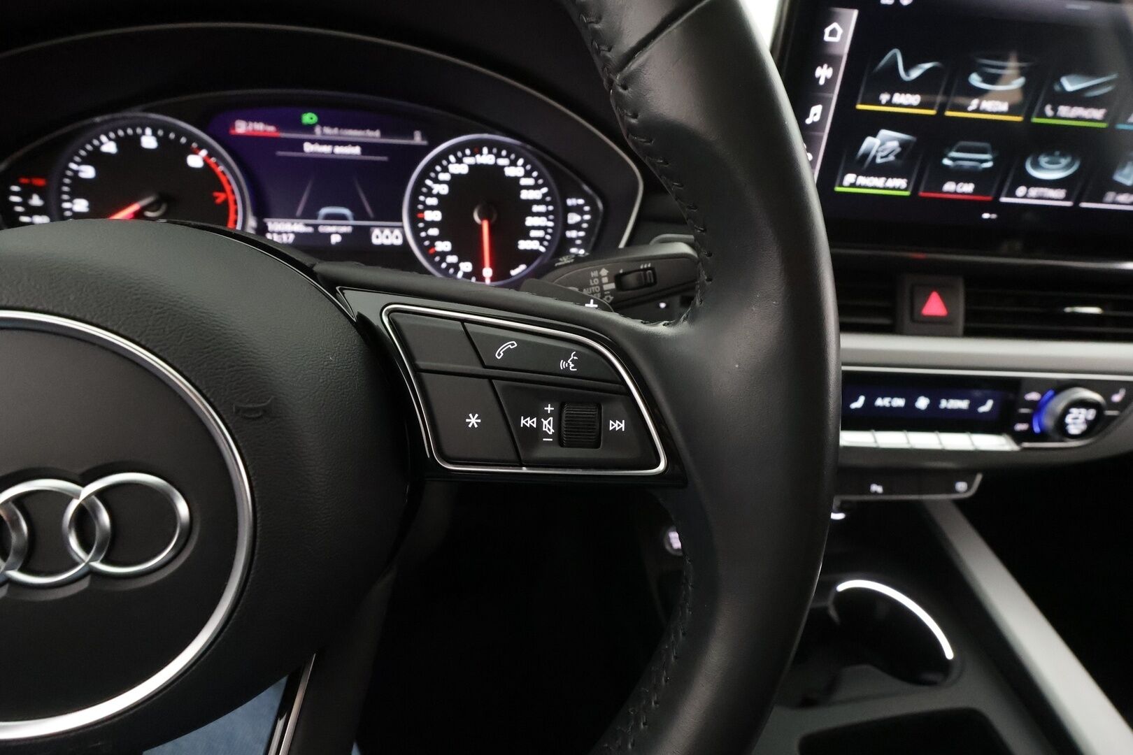 Audi A5 2020 Sportback Business Advanced 40 TFSI MHEV S tronic *Matrix LED / P.kamera / Webasto / Vakkari / Koukku* - Facelift / Suomi-auto / Kahdet renkaat aluvanteilla / Juuri katsastettu - HULLUT AVAJAISHULINAT KORKOTARJOUS 3,29 %