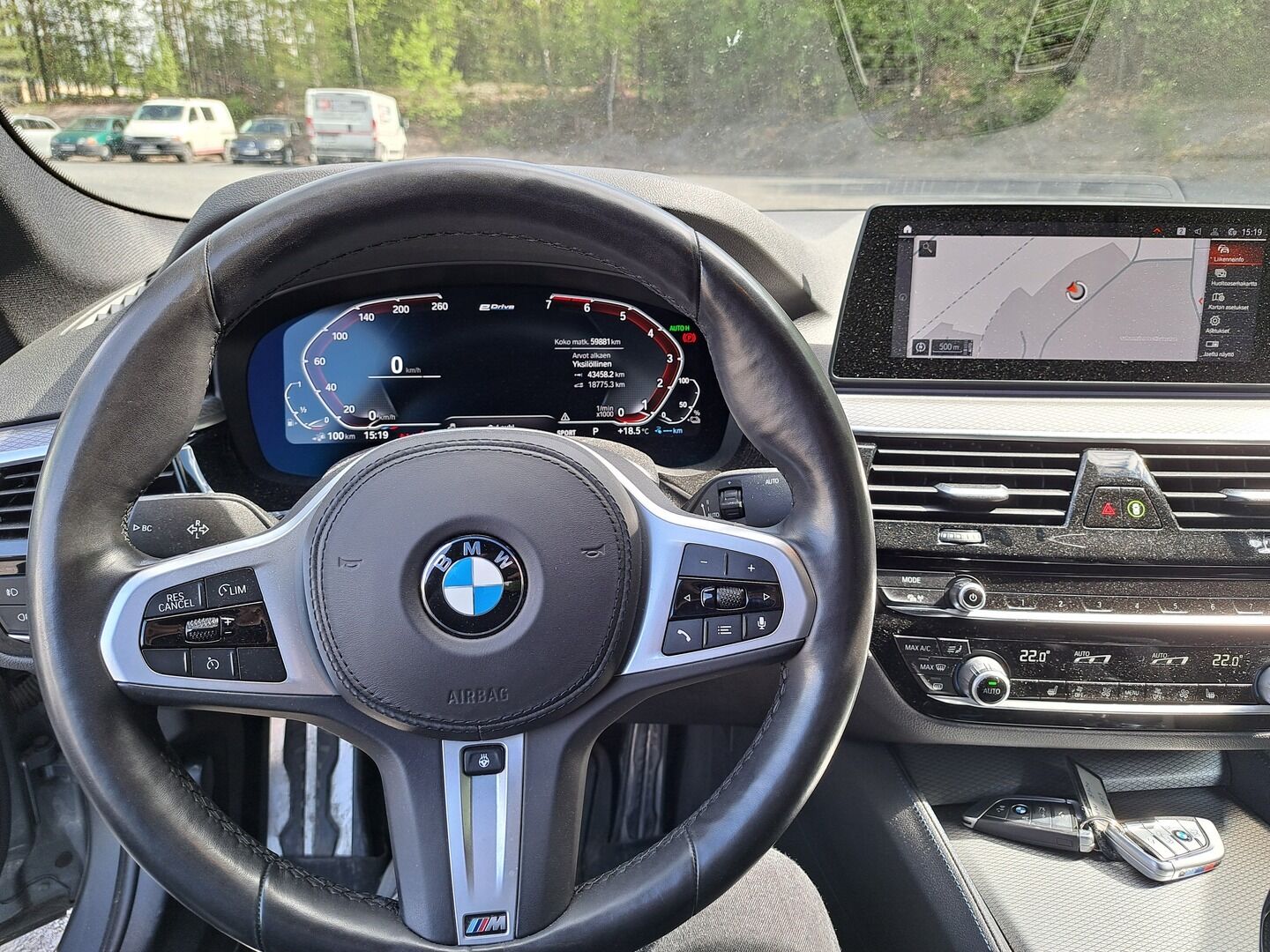 BMW 530 2020 530e xDrive iPerformance Sedan M-Sport **Tulossa! / Sporttipenkit / Digimittaristo / Navi / P.kamera** - 3,99 % KORKOTARJOUS TÄHÄN AUTOON - 