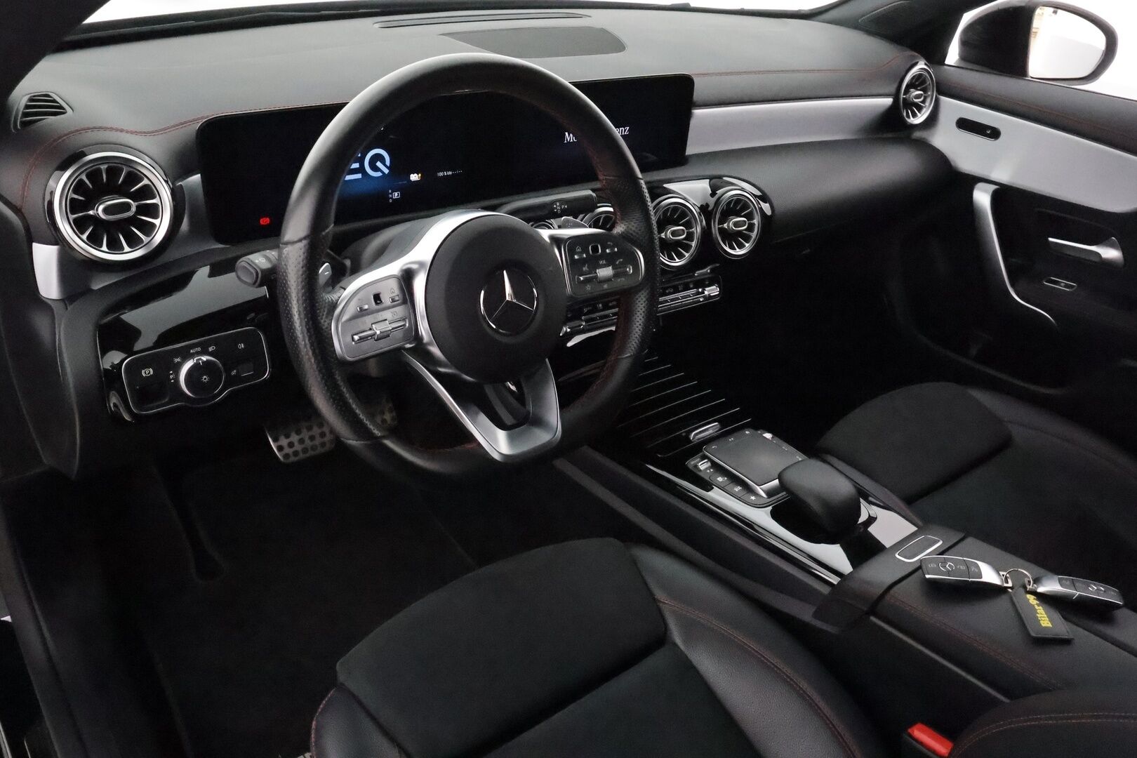 Mercedes-Benz CLA 2021 250 e A Shooting Brake Business AMG EQ Power ** Widescreen / P.Kamera / LED-High Performance / Sporttipenkit / Koukku ** - 1.Om Suomi-auto / 2x Renkaat / Akku Kuntotarkistettu!