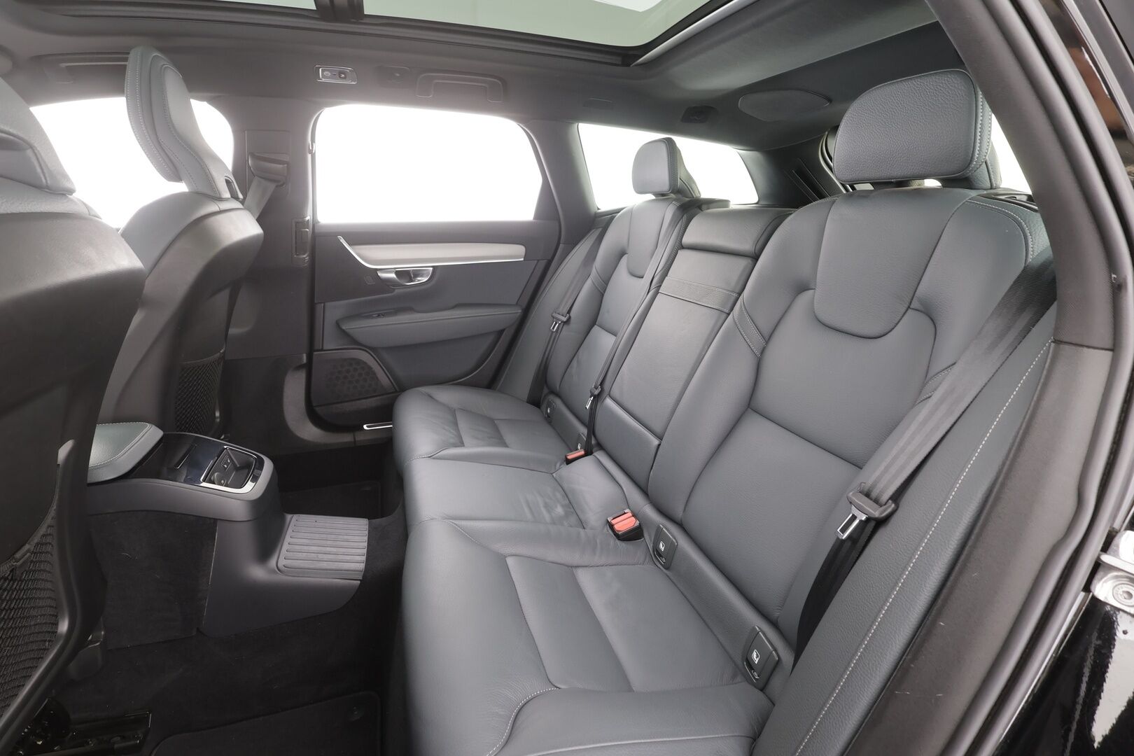 Volvo V90 2021 T6 TwE AWD Business Inscription Expression aut - | ACC | Webasto | H&K | Panorama | Sporttinahat | Pilot assist | Full-LED | P.kamera | BLIS | Keyless | 1-om suomiauto | Merkkihuollot | 
