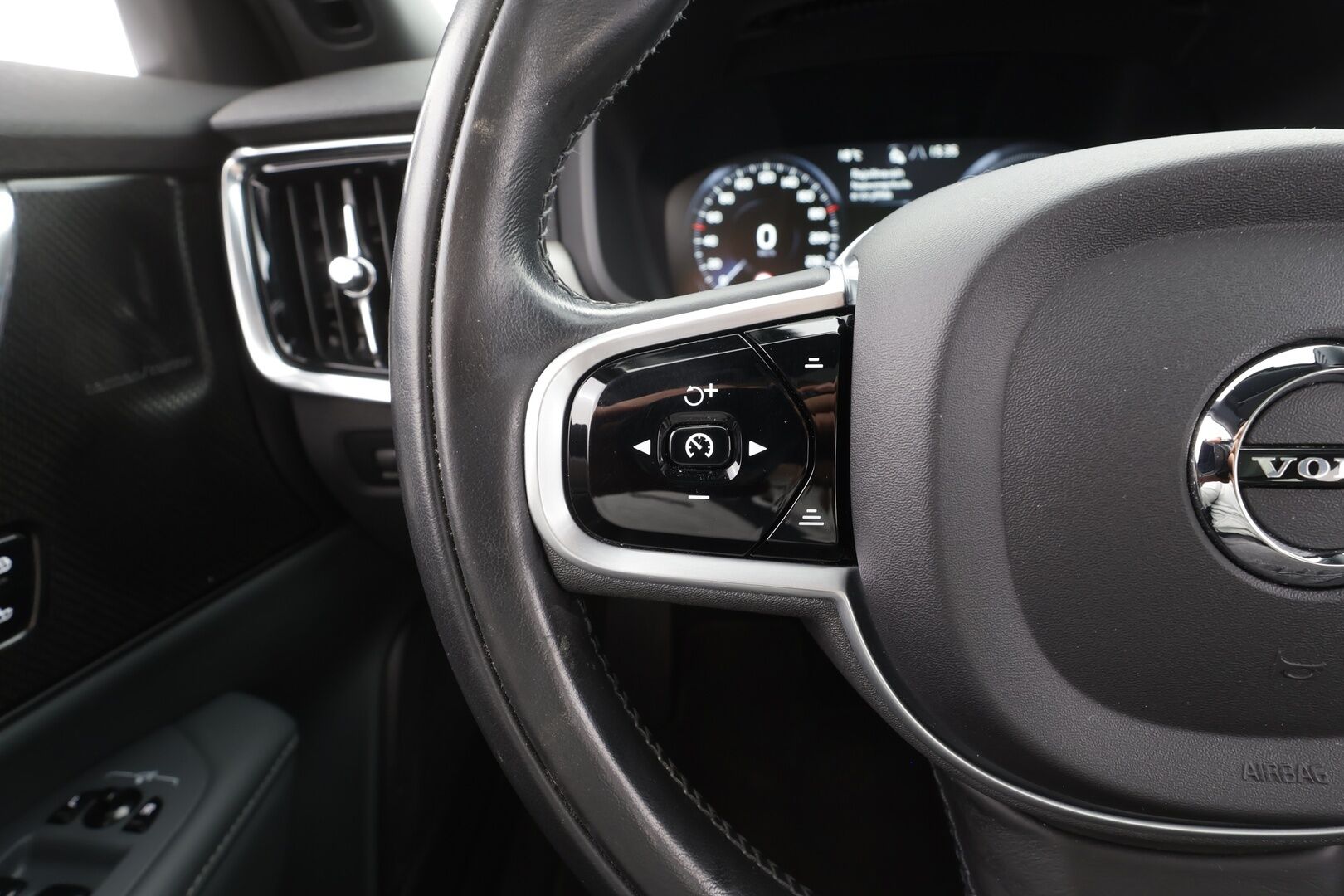 Volvo V90 2021 T6 TwE AWD Business Inscription Expression aut - | ACC | Webasto | H&K | Panorama | Sporttinahat | Pilot assist | Full-LED | P.kamera | BLIS | Keyless | 1-om suomiauto | Merkkihuollot | 