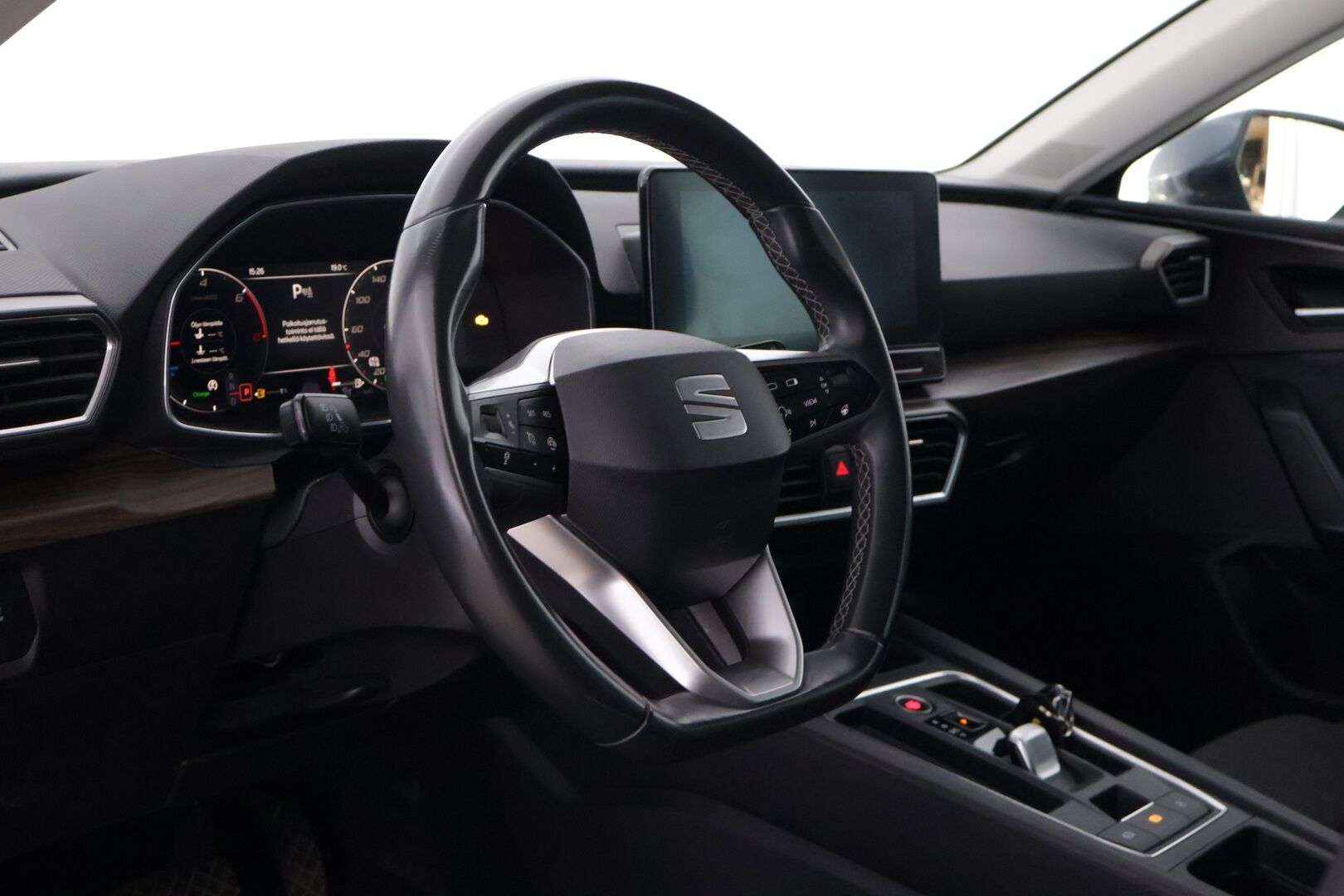 Seat Leon 2021 1,4 PHEV 204 eHybrid Xcellence DSG *Acc / P.kamera / Ambient Light / Digimittaristo / Led* - Kahdet huippu renkaat! / Hyvin huollettu!