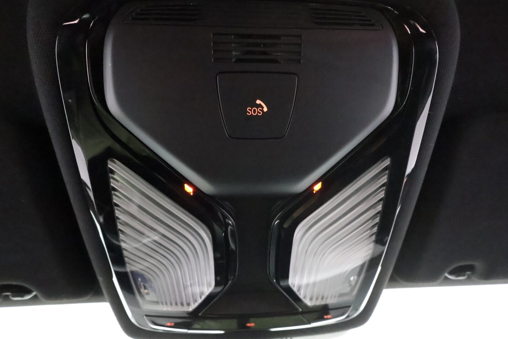 BMW 530 2021 G31 Touring 530e xDrive * Koukku / LED / P.Kamera / Sportnahat / Digimittaristo / Navi / HiFi * - M-Sport ratti / Suomi-auto / 2x Latauskaapelit / Kahdet renkaat aluvanteilla / Merkkihuollot