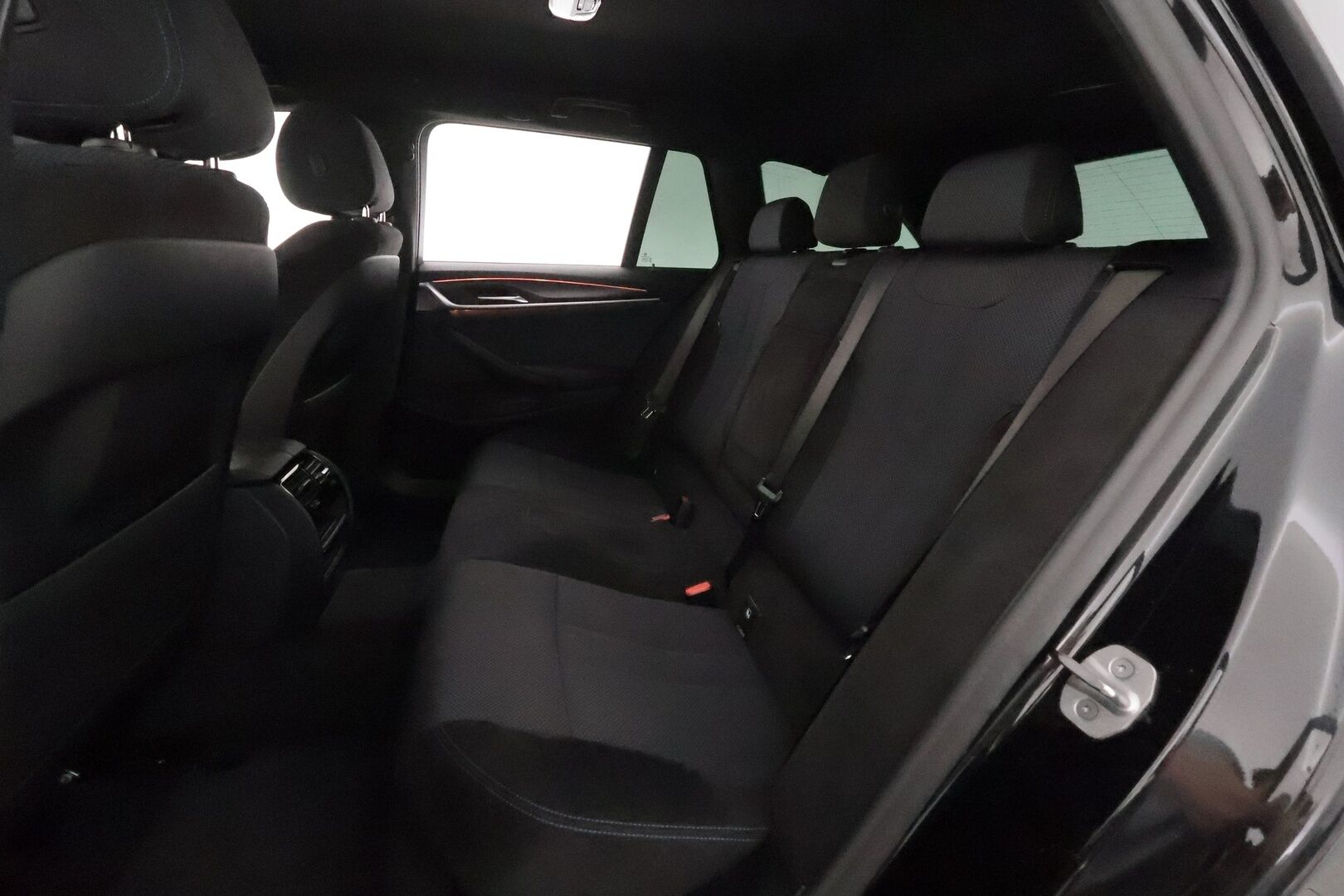 BMW 530 2021 G31 Touring 530e xDrive A Charged Edition M Sport **Hifi / Prof.Navi / Sporttipenkit / P.kamera / Koukku** - 3,99 % KORKOTARJOUS TÄHÄN AUTOON - 