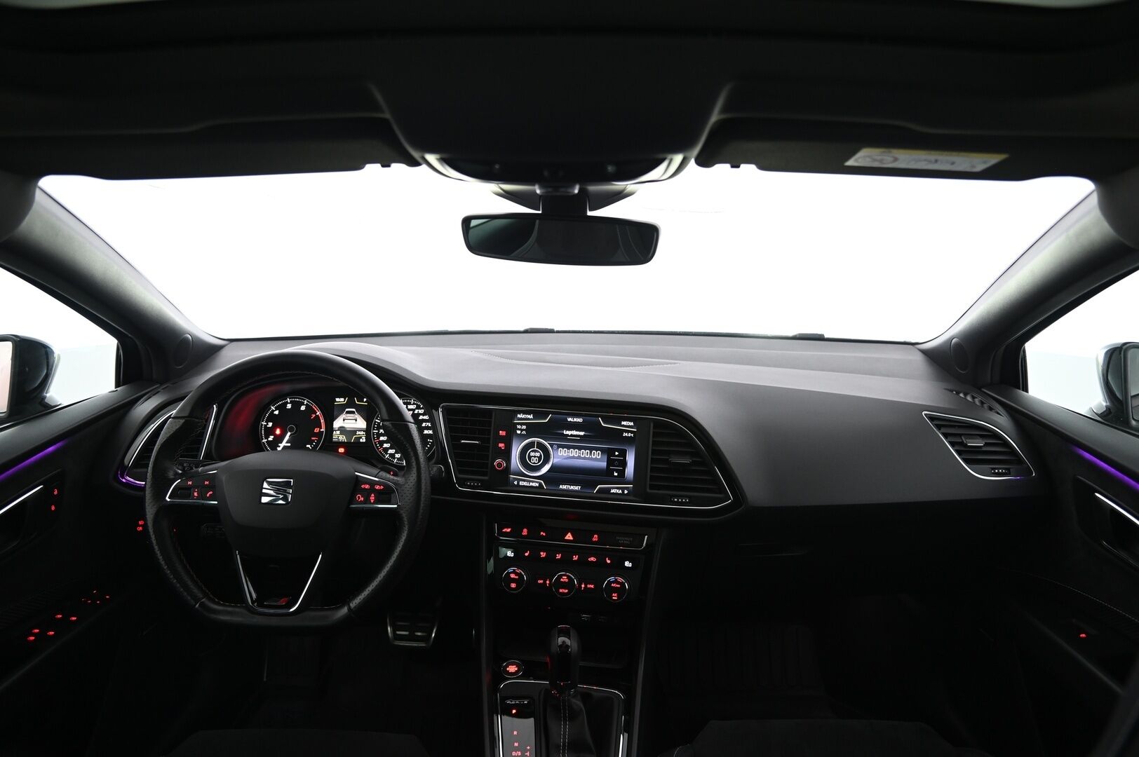 Seat LEON ST 2018 TSI 300 4DRIVE CUPRA DSG *Performance Pack / ACC / Panorama / Keyless / P.kamera* - Siisti yksilö! / 2xrenkaat vanteilla!