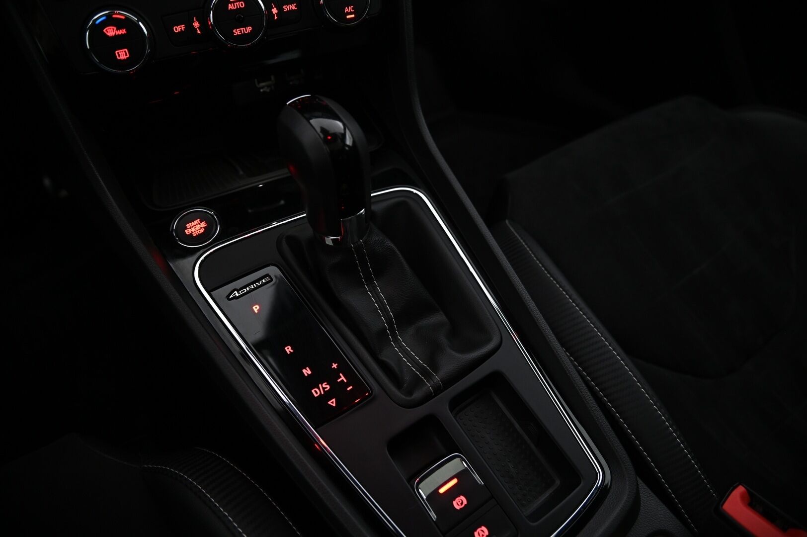 Seat LEON ST 2018 TSI 300 4DRIVE CUPRA DSG *Performance Pack / ACC / Panorama / Keyless / P.kamera* - Siisti yksilö! / 2xrenkaat vanteilla!