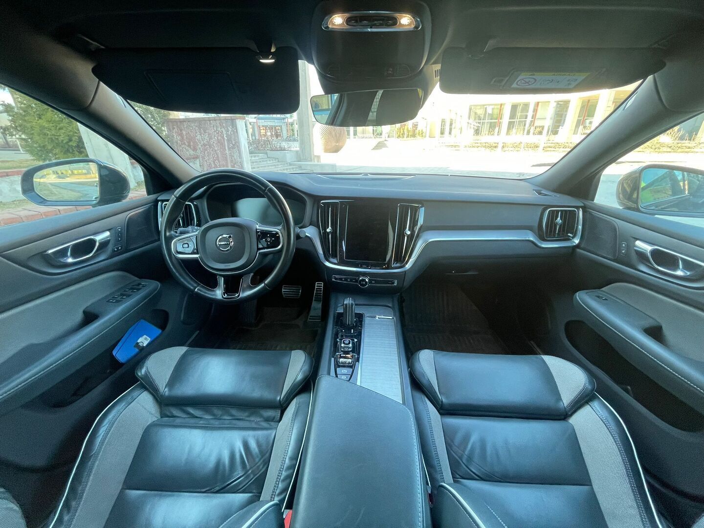 Volvo S60 2021 B5 AWD MHEV Business R-Design aut / ACC/ Sporttipenkit / Huippuhieno - HULLUT AVAJAISHULINAT KORKOTARJOUS 3,29 %