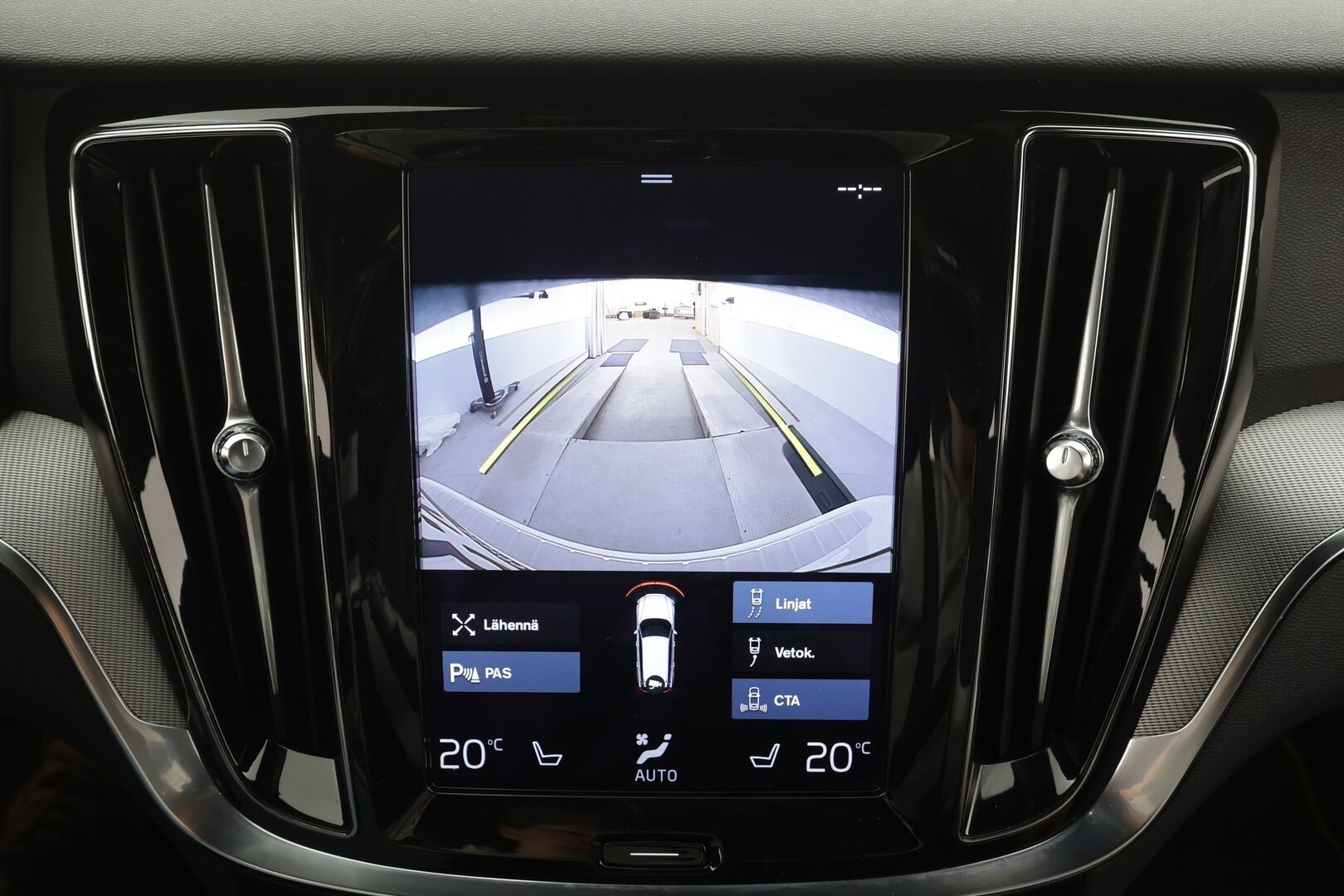 Volvo V60 2021 B3 MHEV Business R-Design aut - ACC | Koukku | Webasto | Muistipenkki | Full-LED | BLIS | P.Kamera | H&K | Sporttipenkit | Navi | Keyless | Suomi-auto | Kahdet renkaat aluvanteilla | Merkkihuollettu