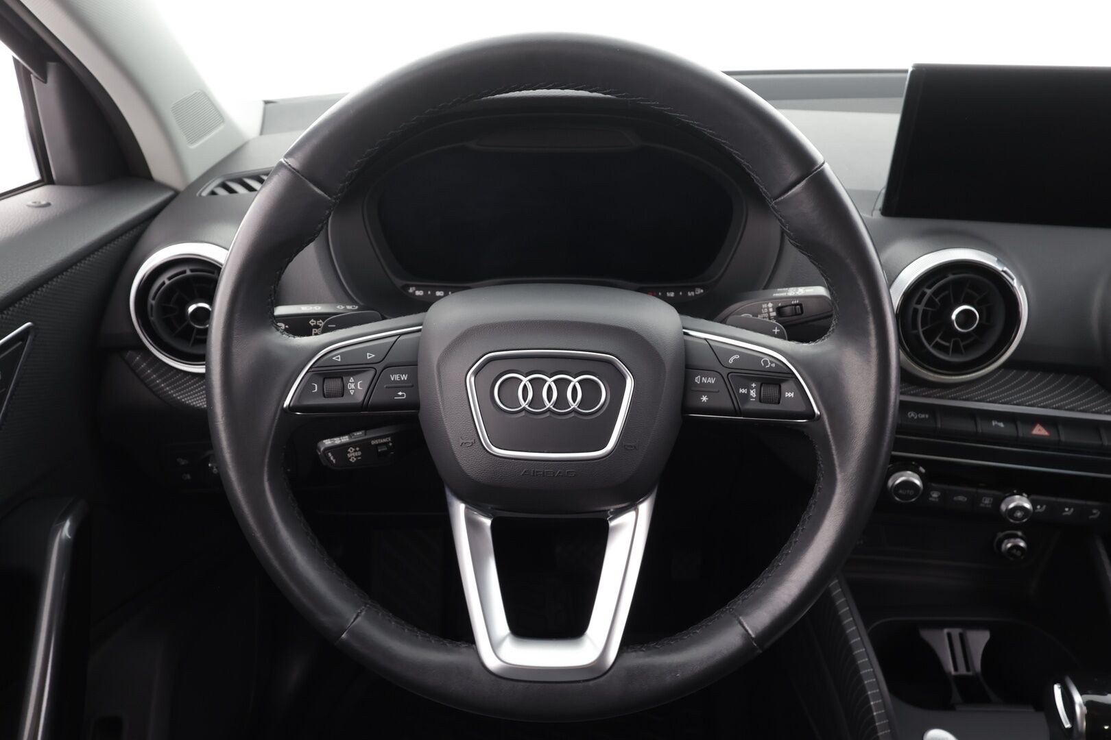 Audi Q2 2021 35 TFSI 110 kW S tronic * Sisätilanlämmitin / ACC / P.Kamera / LED / Nahkaverhoilu / Navi / Keyless * - 1-om Suomi-auto / Kahdet renkaat aluvanteilla