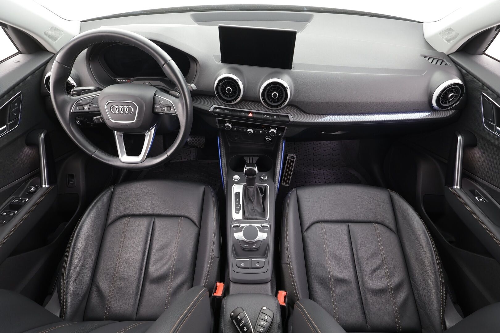 Audi Q2 2021 35 TFSI 110 kW S tronic * Sisätilanlämmitin / ACC / P.Kamera / LED / Nahkaverhoilu / Navi / Keyless * - 1-om Suomi-auto / Kahdet renkaat aluvanteilla