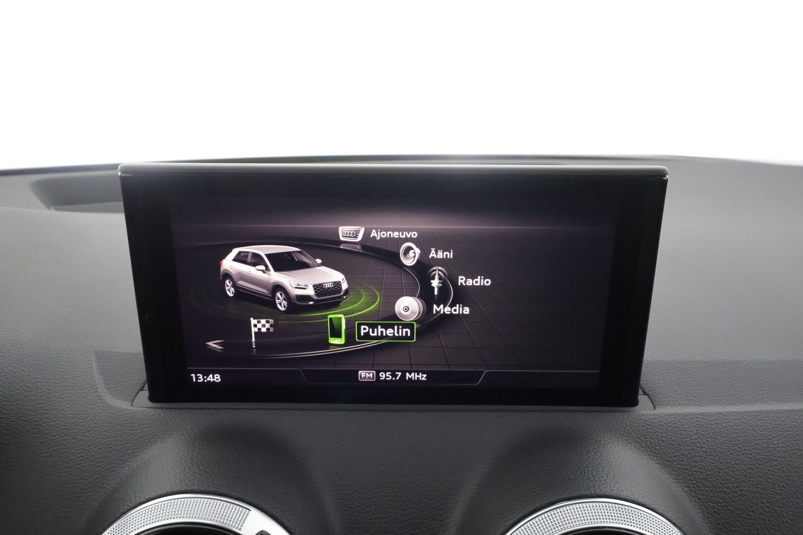 Audi Q2 2021 35 TFSI 110 kW S tronic * Sisätilanlämmitin / ACC / P.Kamera / LED / Nahkaverhoilu / Navi / Keyless * - 1-om Suomi-auto / Kahdet renkaat aluvanteilla