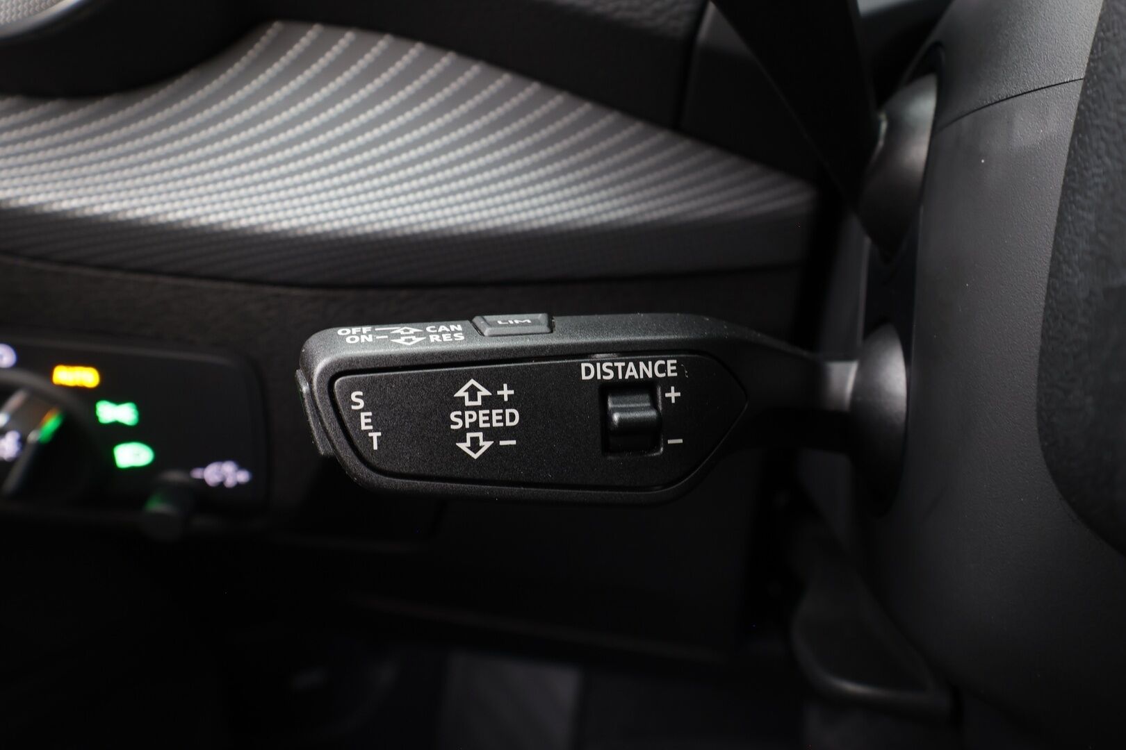 Audi Q2 2021 35 TFSI 110 kW S tronic * Sisätilanlämmitin / ACC / P.Kamera / LED / Nahkaverhoilu / Navi / Keyless * - 1-om Suomi-auto / Kahdet renkaat aluvanteilla