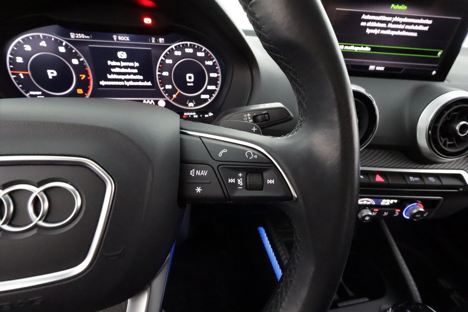 Audi Q2 2021 35 TFSI 110 kW S tronic * Sisätilanlämmitin / ACC / P.Kamera / LED / Nahkaverhoilu / Navi / Keyless * - 1-om Suomi-auto / Kahdet renkaat aluvanteilla