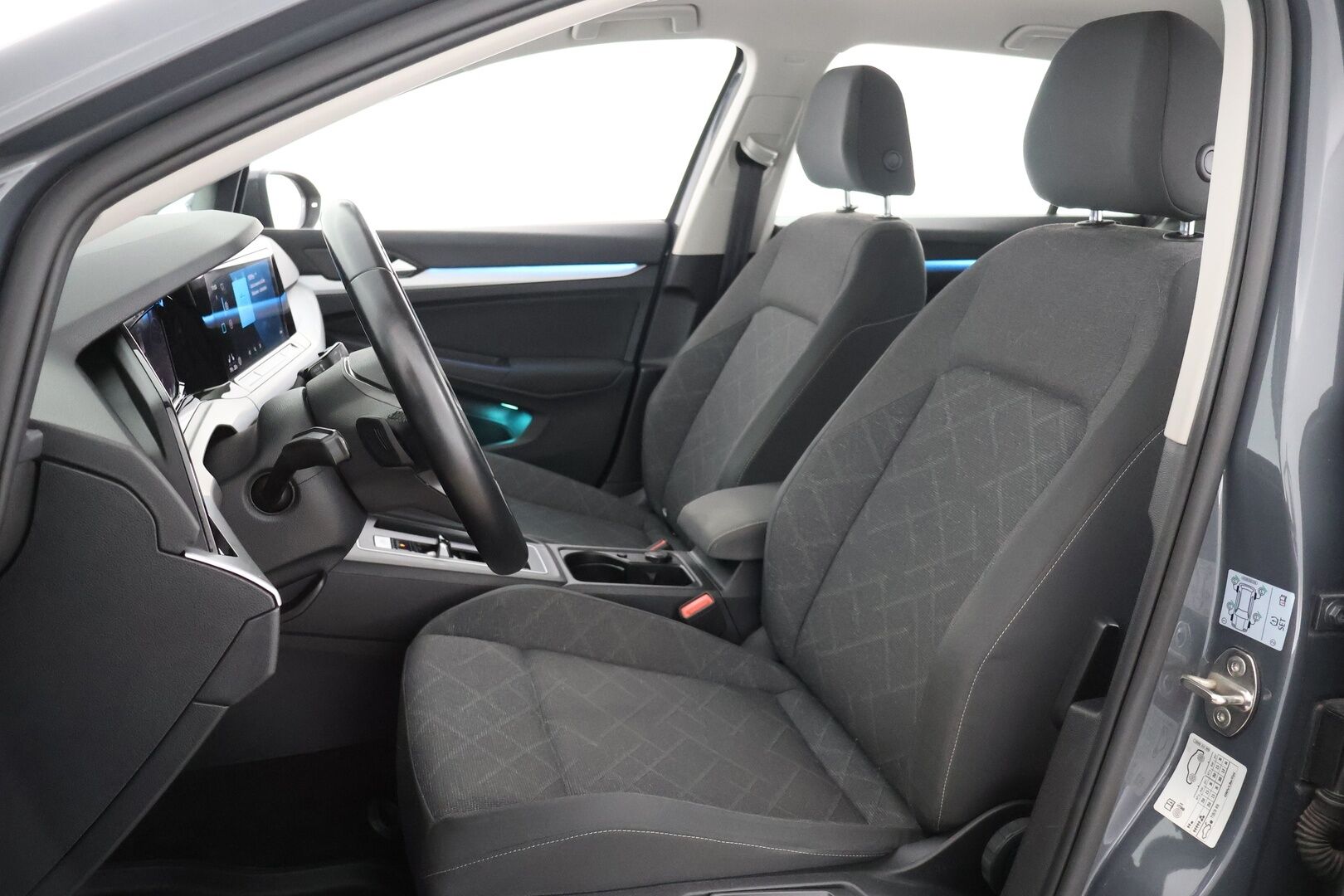 Volkswagen Golf 2021 Variant 1,0 eTSI (MHEV) 81 kW DSG-aut - Adapt.vak | LED | Apple & Android | Koukku | Ambient | Lohkolämmitin |P-tutkat | 