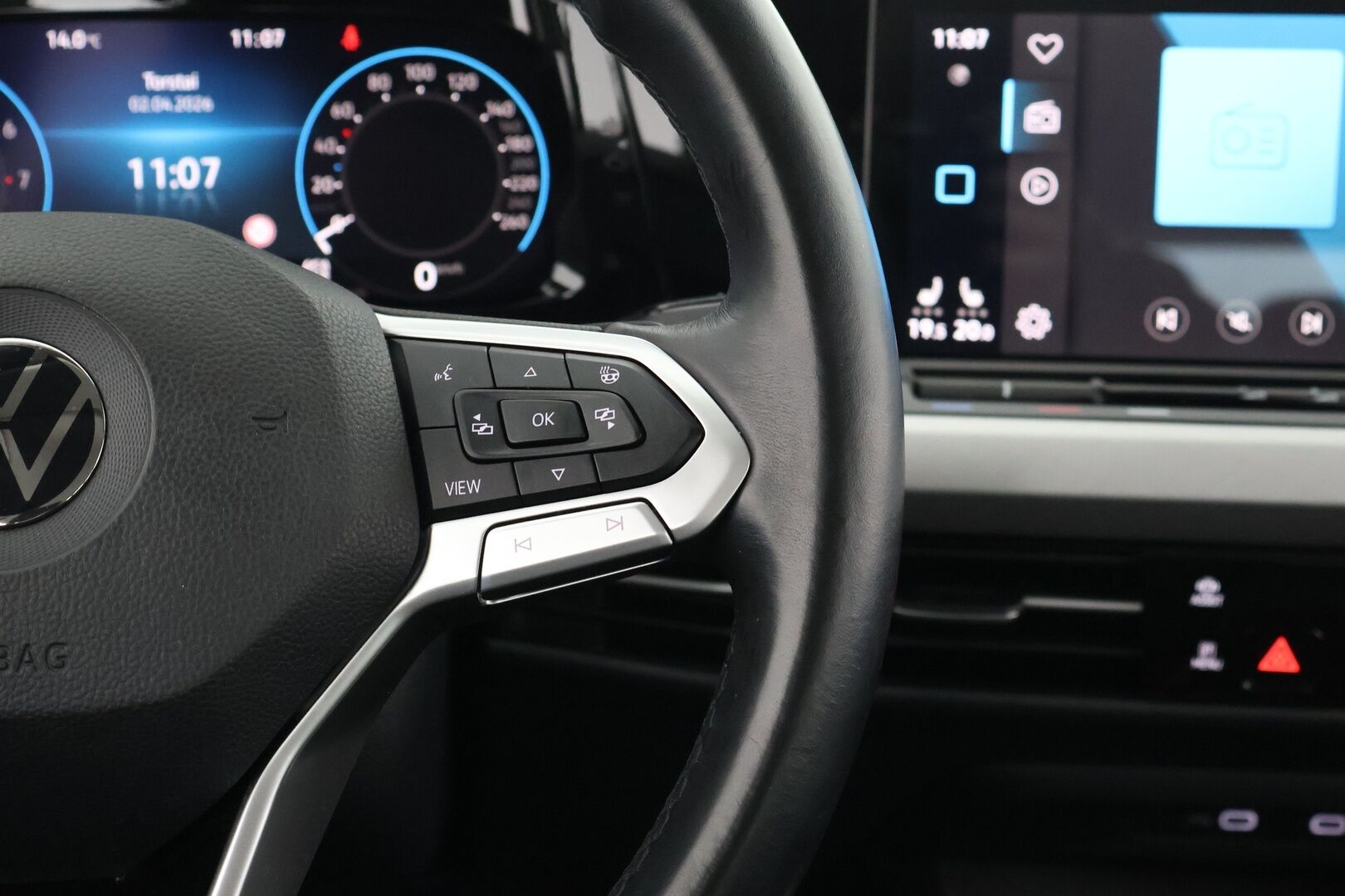 Volkswagen Golf 2021 Variant 1,0 eTSI (MHEV) 81 kW DSG-aut - Adapt.vak | LED | Apple & Android | Koukku | Ambient | Lohkolämmitin |P-tutkat | 
