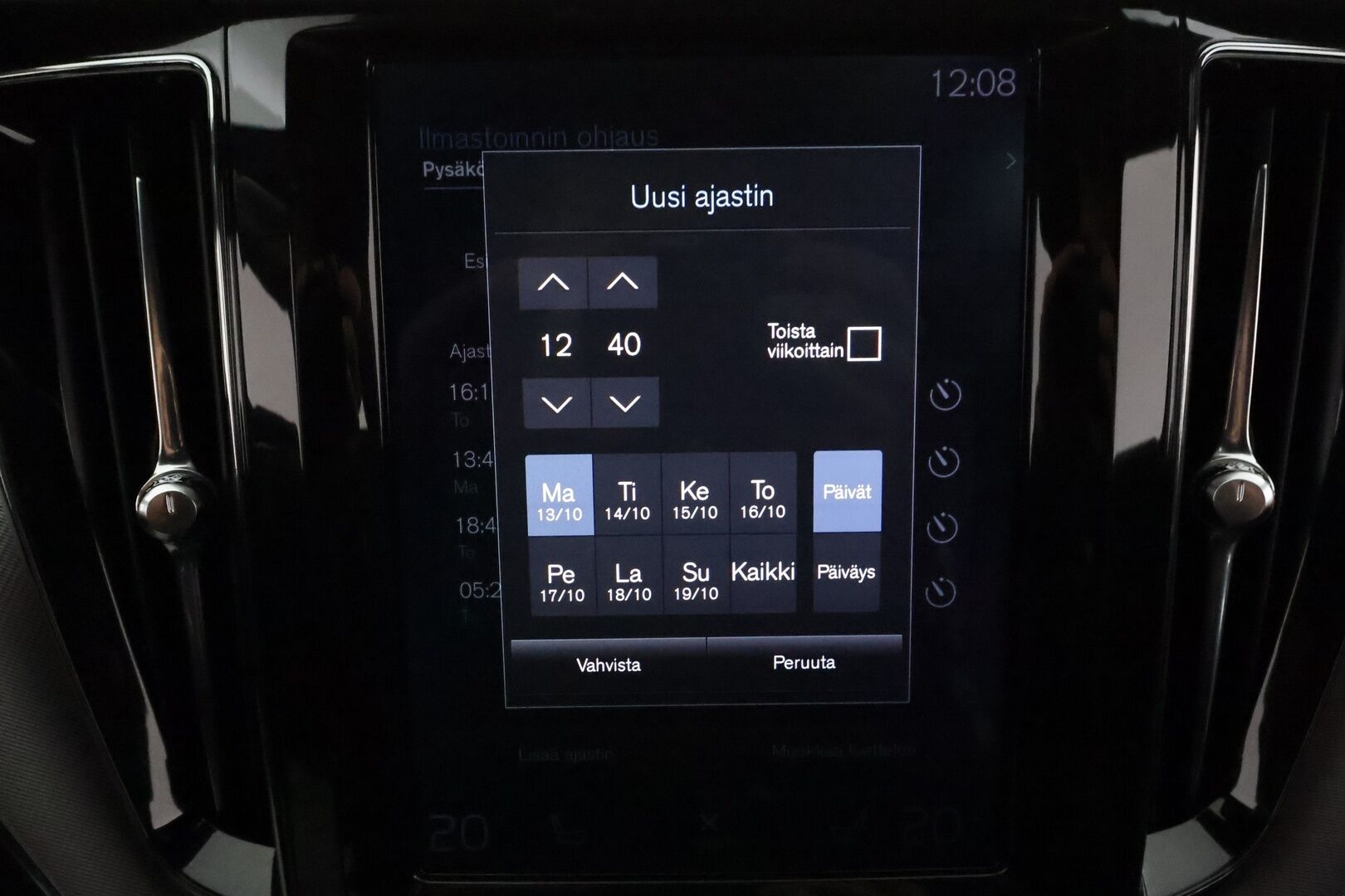 Volvo XC60 2018 D5 AWD R-Design aut *Webasto / Koukku / ACC / Full-LED / P.Kamera / Sporttipenkit / Ilma-alusta / Navi / Kaistavahti* - Four-C / Kahdet Renkaat / Jakopää tehty 2/23! - HULLU BLACKWEEK KORKOTARJOUS 2,49%