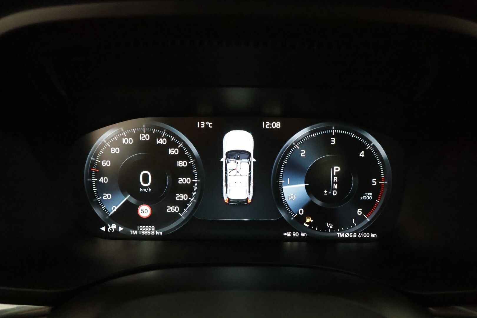 Volvo XC60 2018 D5 AWD R-Design aut *Webasto / Koukku / ACC / Full-LED / P.Kamera / Sporttipenkit / Ilma-alusta / Navi / Kaistavahti* - Kahdet Renkaat