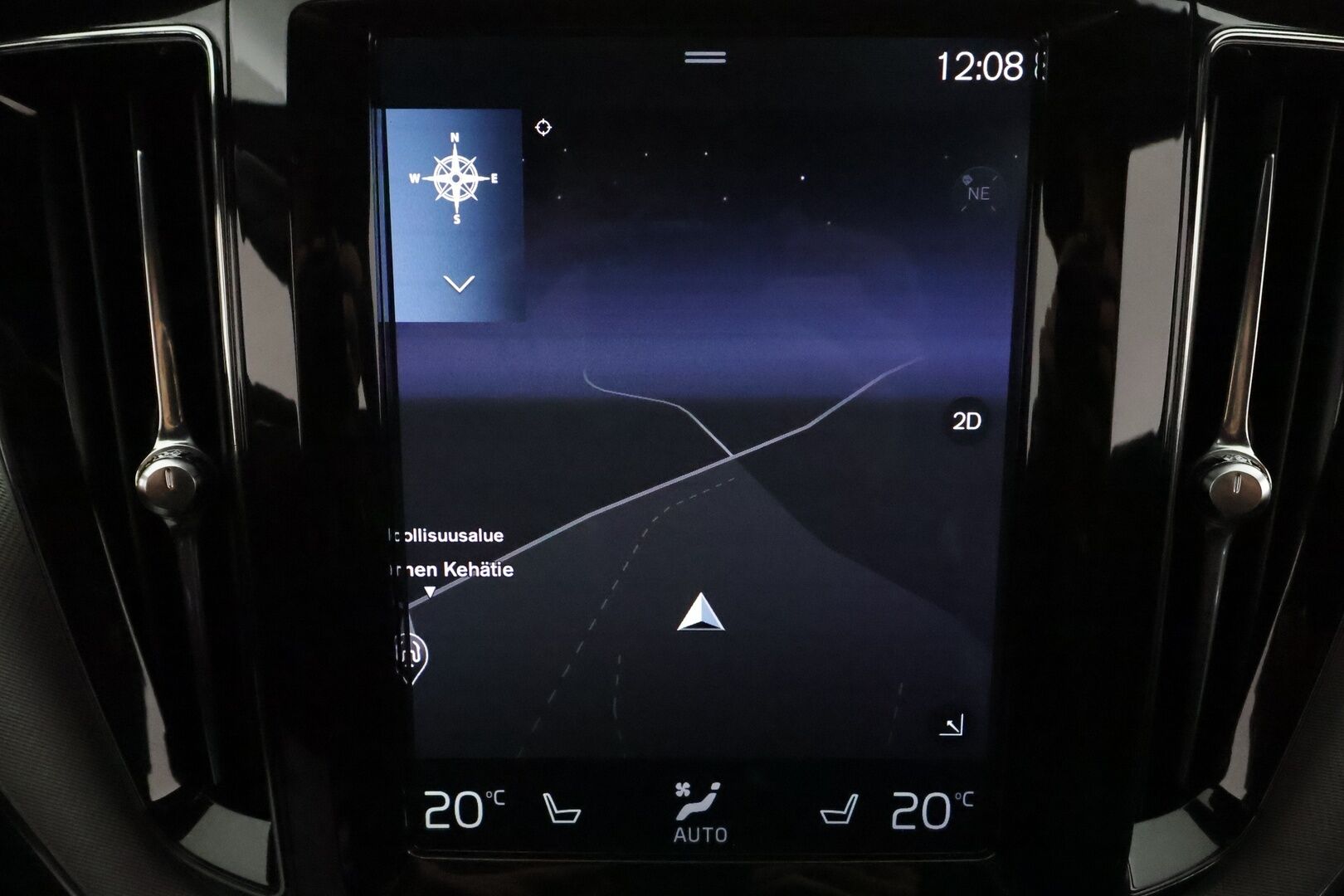 Volvo XC60 2018 D5 AWD R-Design aut *Webasto / Koukku / ACC / Full-LED / P.Kamera / Sporttipenkit / Ilma-alusta / Navi / Kaistavahti* - Four-C / Kahdet Renkaat / Jakopää tehty 2/23!