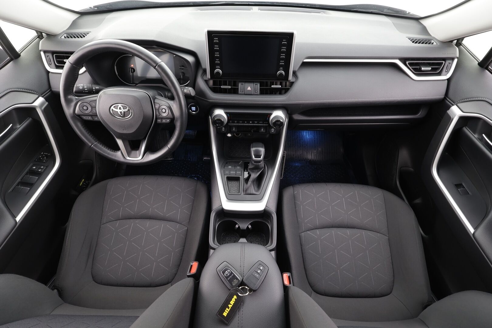 Toyota RAV4 2021 2,0 VVT-iE Active Multidrive S * ACC / Koukku / P.kamera / Lohko+Sisä / Navi / LED / Keyless / Sähköluukku * - Suomi-auto / Kahdet renkaat aluvanteilla / Merkkihuollettu - HULLUT AVAJAISHULINAT KORKOTARJOUS 3,29 %