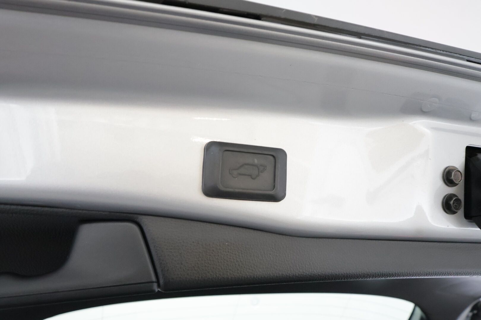 Toyota RAV4 2021 2,0 VVT-iE Active Multidrive S * ACC / Koukku / P.kamera / Lohko+Sisä / Navi / LED / Keyless / Sähköluukku * - Suomi-auto / Kahdet renkaat aluvanteilla / Merkkihuollettu - HULLUT AVAJAISHULINAT KORKOTARJOUS 3,29 %