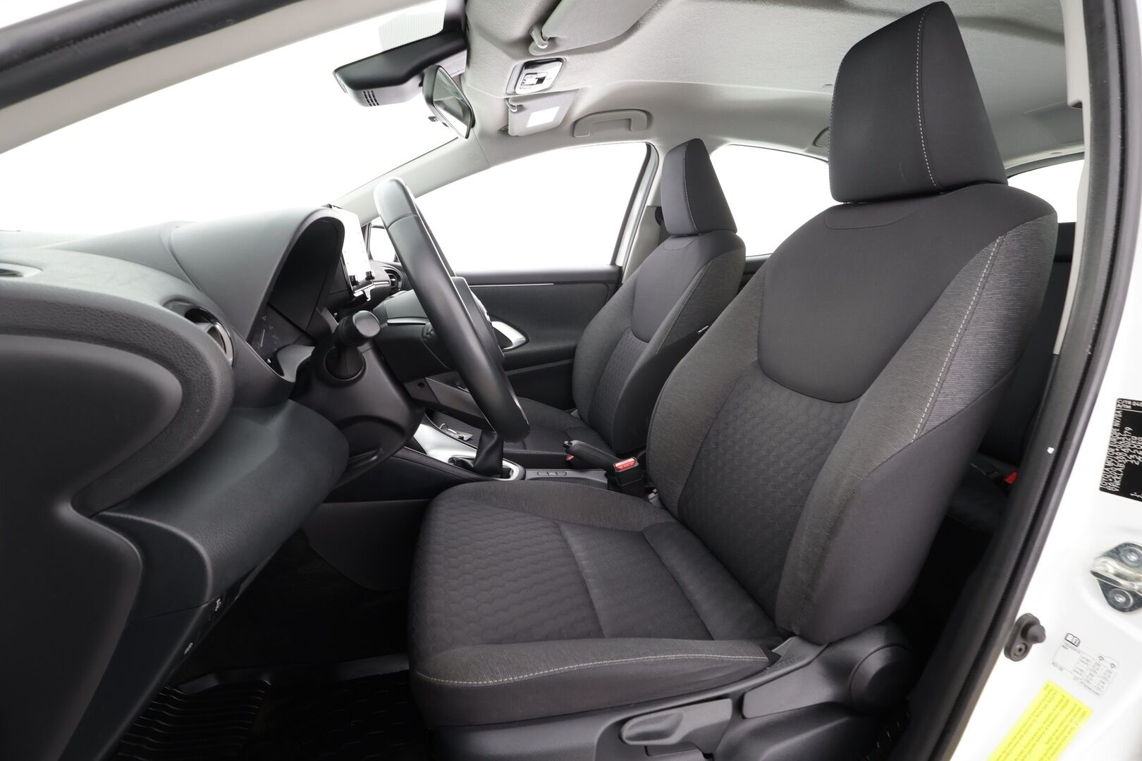 Toyota Yaris 2020 1,0 VVT-i Life * 1.Om Suomi-auto / ACC / Bluetooth / Kaistavahti / 2xRenkaat * - *Juuri saapunut! Liikennemerkkien tunnistus / AppleCarPlay / AndroidAuto / Siisti*