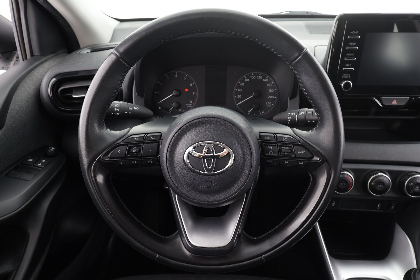 Toyota Yaris 2020 1,0 VVT-i Life * 1.Om Suomi-auto / ACC / Kaistavahti / Bluetooth / Ilmastointi * - HULLUT JOULUT KORKOTARJOUS 2,49% 