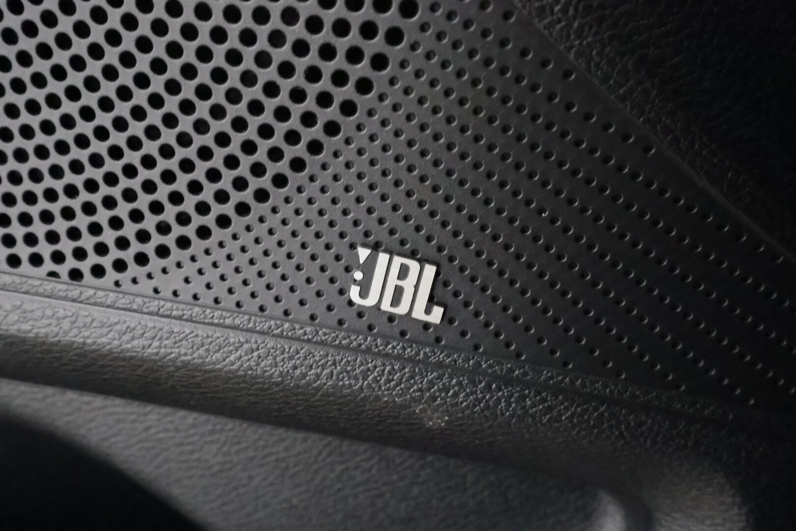 Kia ProCeed 2021 1,4 T-GDI ISG 140hv GT-Line SB DCT A/T * ACC / LED / P.Kamera / JBL / Lasikattoluukku / Keyless * - Suomi-auto / Kahdet renkaat aluvanteilla / Sisätilanlämmitin 