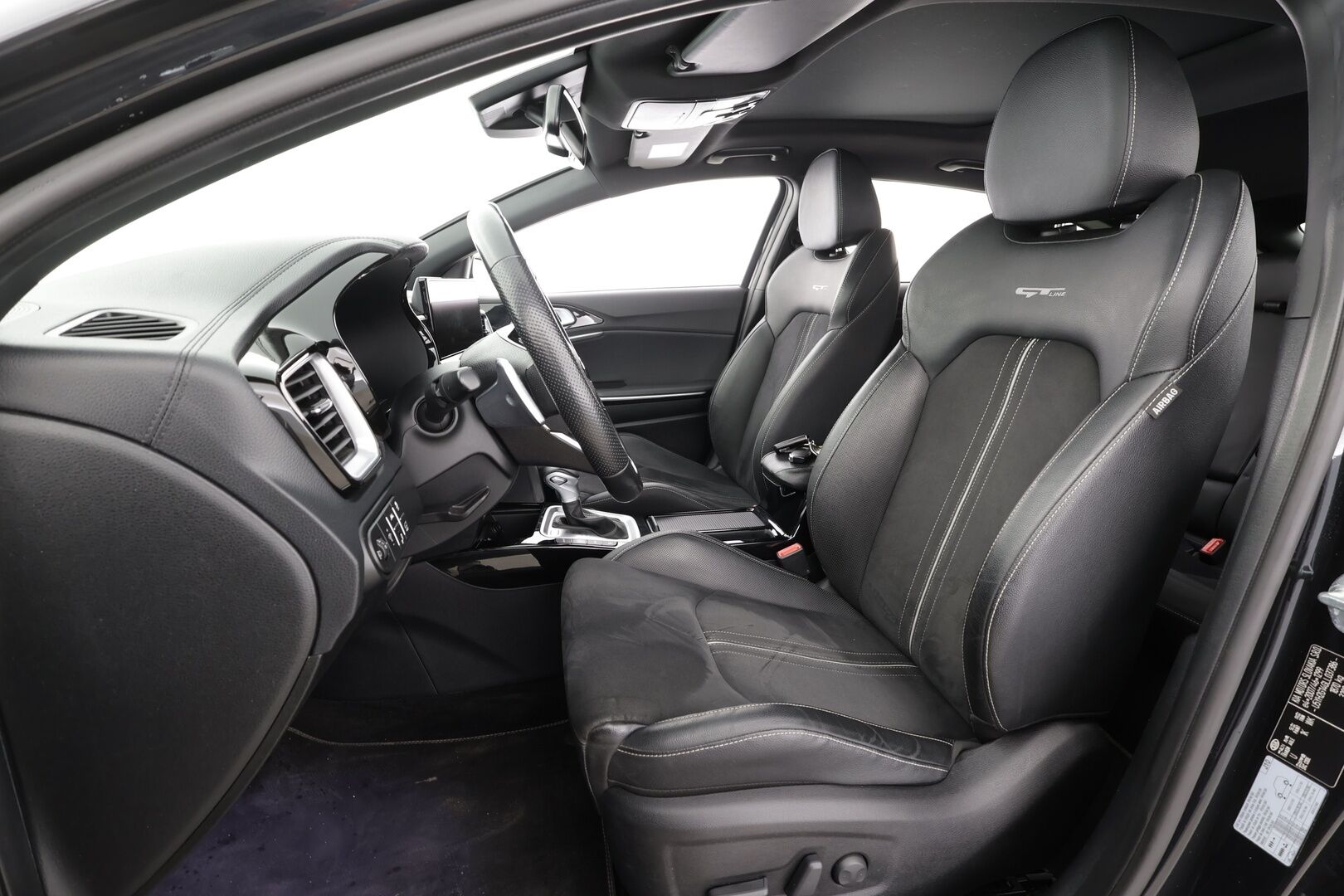 Kia ProCeed 2021 1,4 T-GDI ISG 140hv GT-Line SB DCT A/T * ACC / LED / P.Kamera / JBL / Lasikattoluukku / Keyless * - Suomi-auto / Kahdet renkaat aluvanteilla / Sisätilanlämmitin 