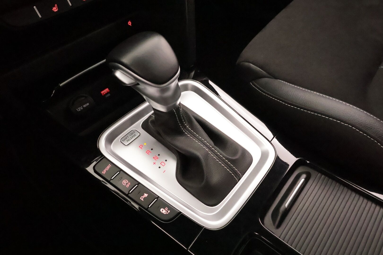 Kia ProCeed 2021 1,4 T-GDI ISG 140hv GT-Line SB DCT A/T * ACC / LED / P.Kamera / JBL / Lasikattoluukku / Keyless * - Suomi-auto / Kahdet renkaat aluvanteilla / Sisätilanlämmitin 