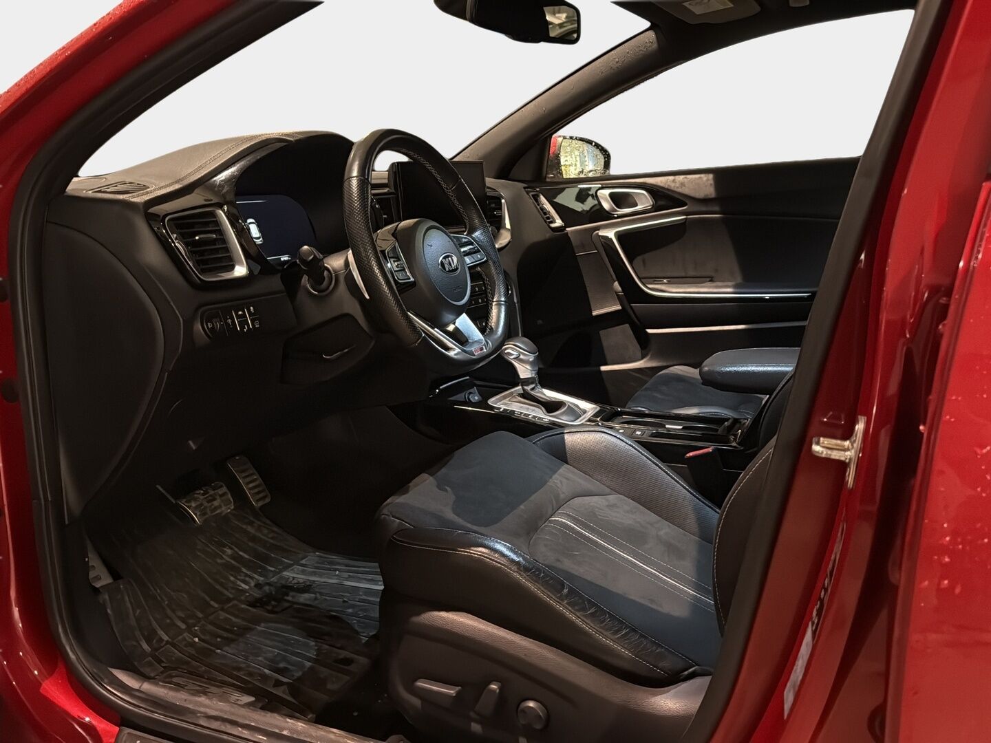 Kia ProCeed 2021 ProCeed Viistoperä (AB) 5ov 1353cm3 A *ACC / Digimittaristo / Lohko+S.pistoke / P.Kamera / S.luukku / JBL Premium Audio!* - * 1vuosi ja 8kuukautta leimaa! / Merkkihuollettu!* - HULLUT JOULUT KORKOTARJOUS 2,49% 