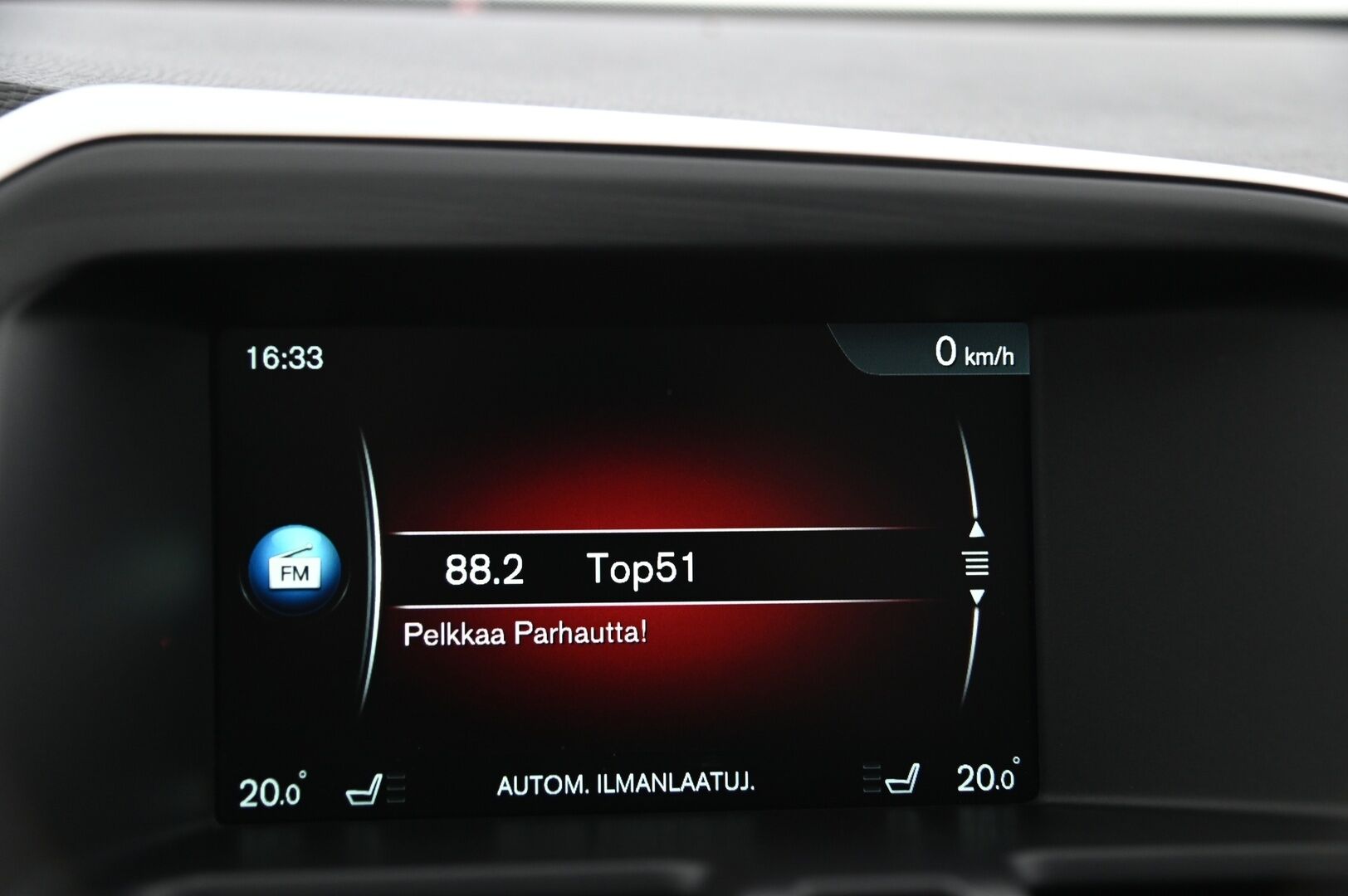 Volvo XC60 2016 D4 AWD Momentum aut - *Volvo XC60 D4 AWD / Automaatti / Peräkoukku / Webasto*