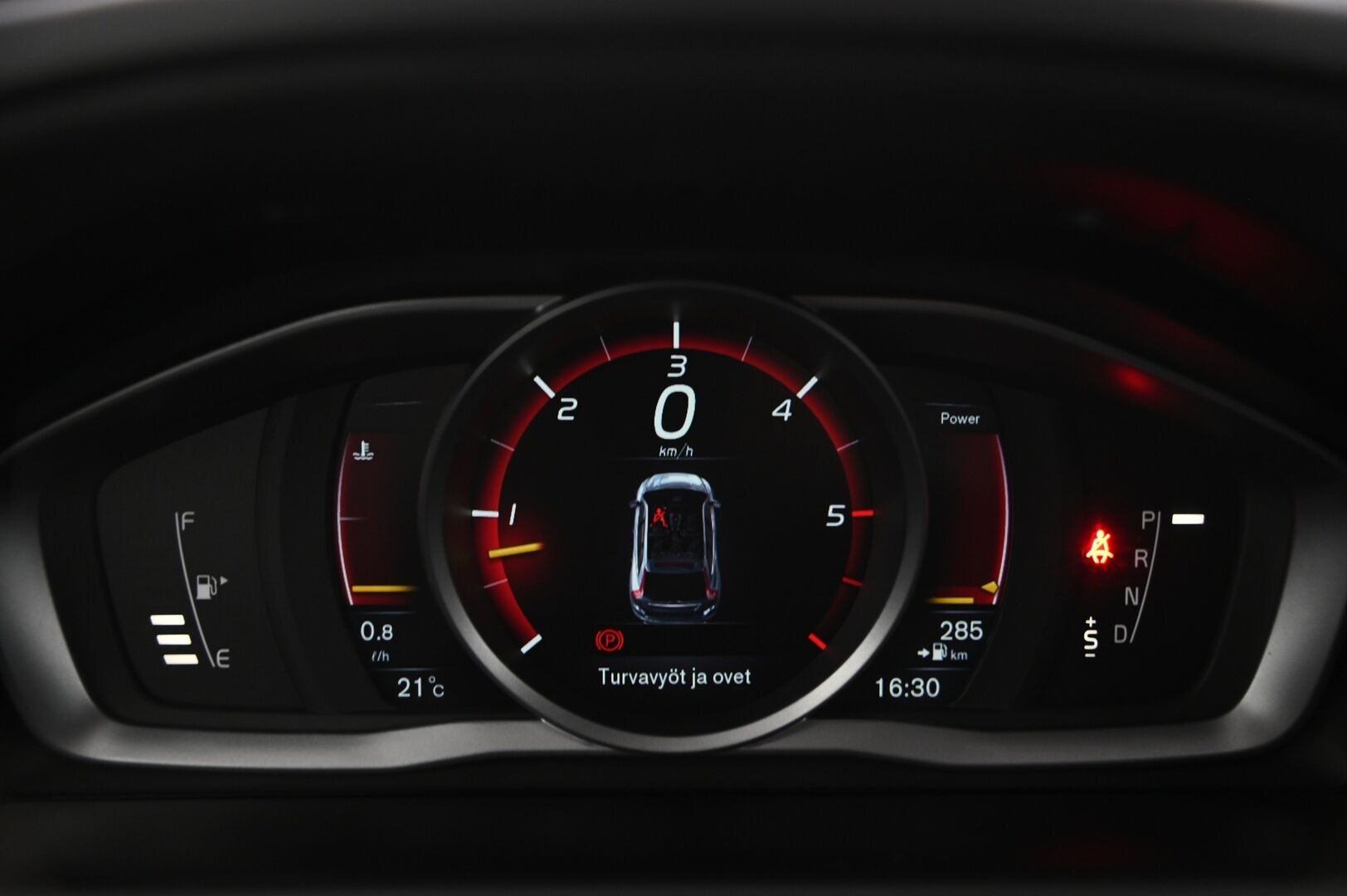 Volvo XC60 2016 D4 AWD Momentum aut - *Volvo XC60 D4 AWD / Automaatti / Peräkoukku / Webasto*