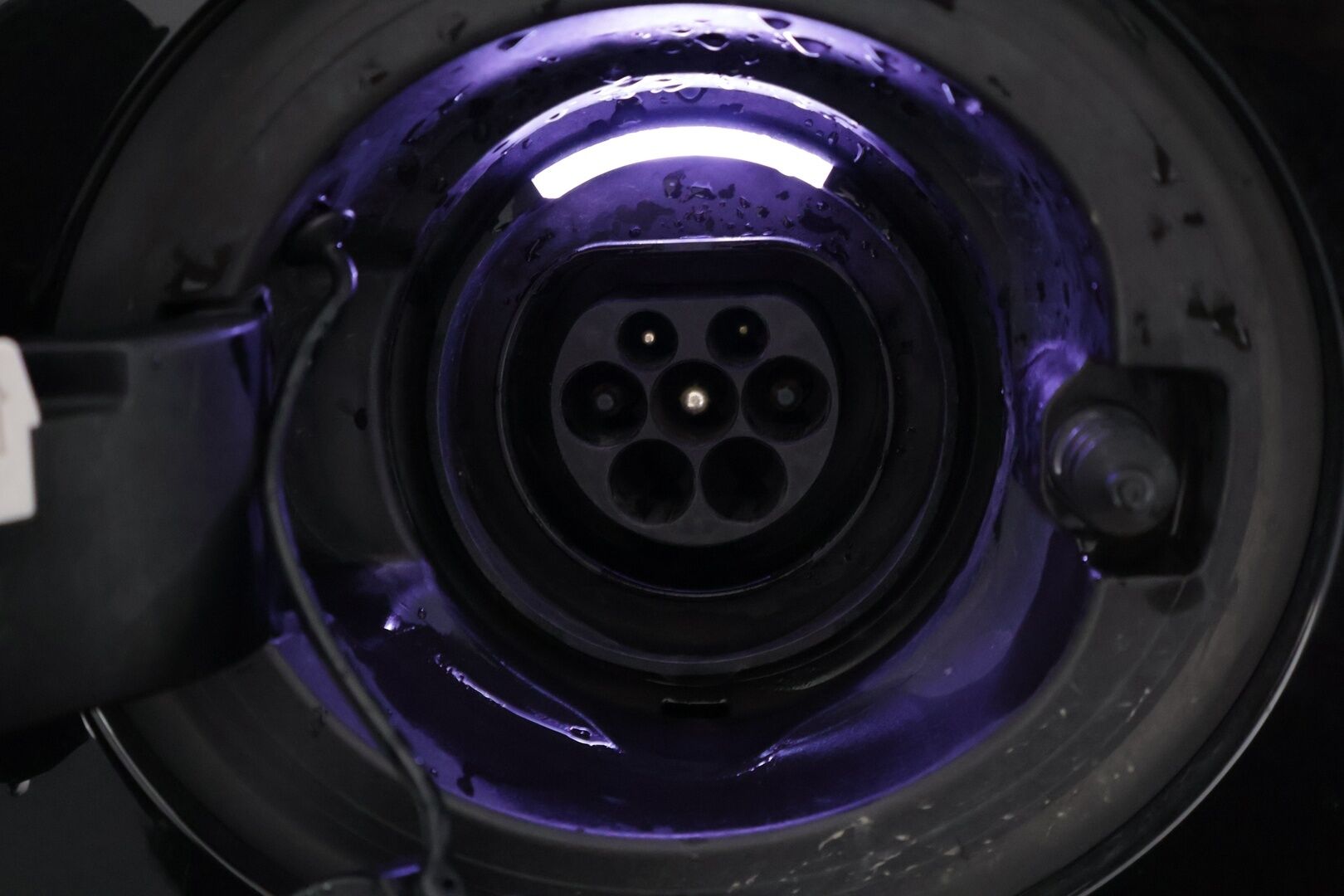 Volvo XC90 2017 Volvo XC90 T8 AWD R-Design aut 7-P - */ Bowers&Wilkins / Panorama / P.Kamera / HUD / 7-paikkainen / Vetokoukku / VOC / Juuri saapunut /*