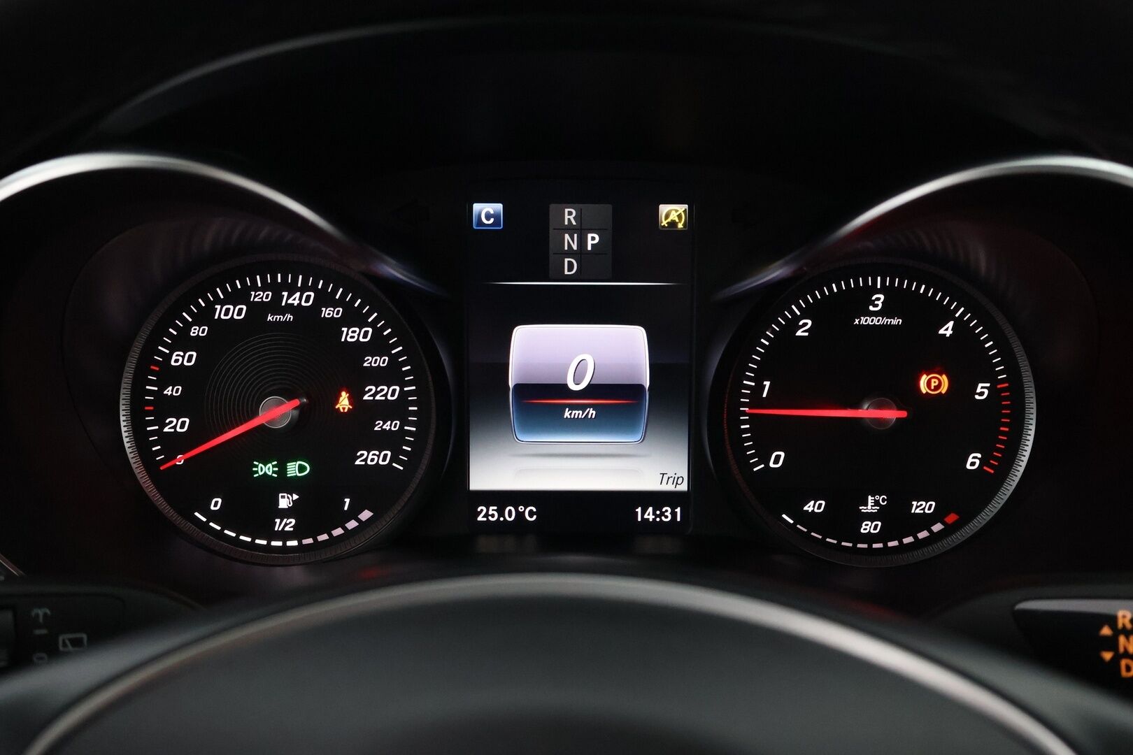 Mercedes-Benz C 2016 250 d T 4Matic A - Webasto / Vetokoukku / Puolinahkasisusta / Sähköpenkit / ILS LED / Sähköluukku / Lohko & Sisäpistoke!