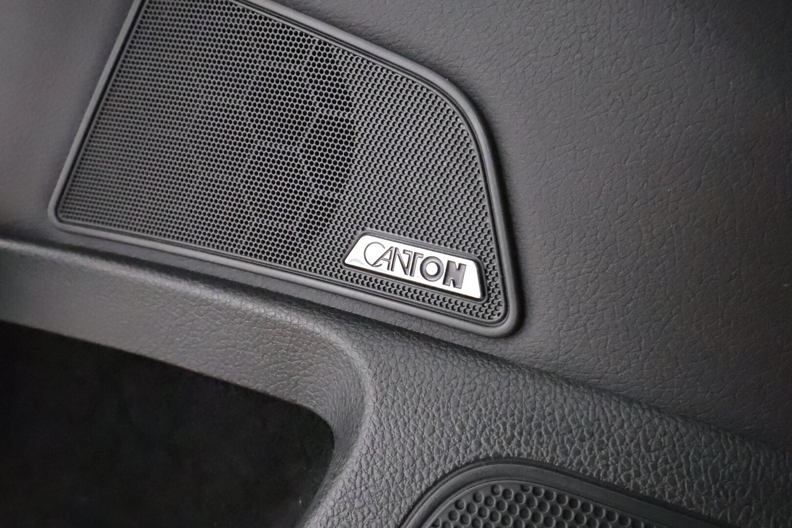 Skoda Superb 2021 Combi 1,4 TSI PHEV Style iV DSG **Adapt.Vakkari / Canton / Muistipenkit / Matrix-LED / P.Kamera / Koukku / Webasto** - 1-om Suomi-auto / 2x Latauskaapelit / Kahdet Renkaat / Merkkihuollettu!