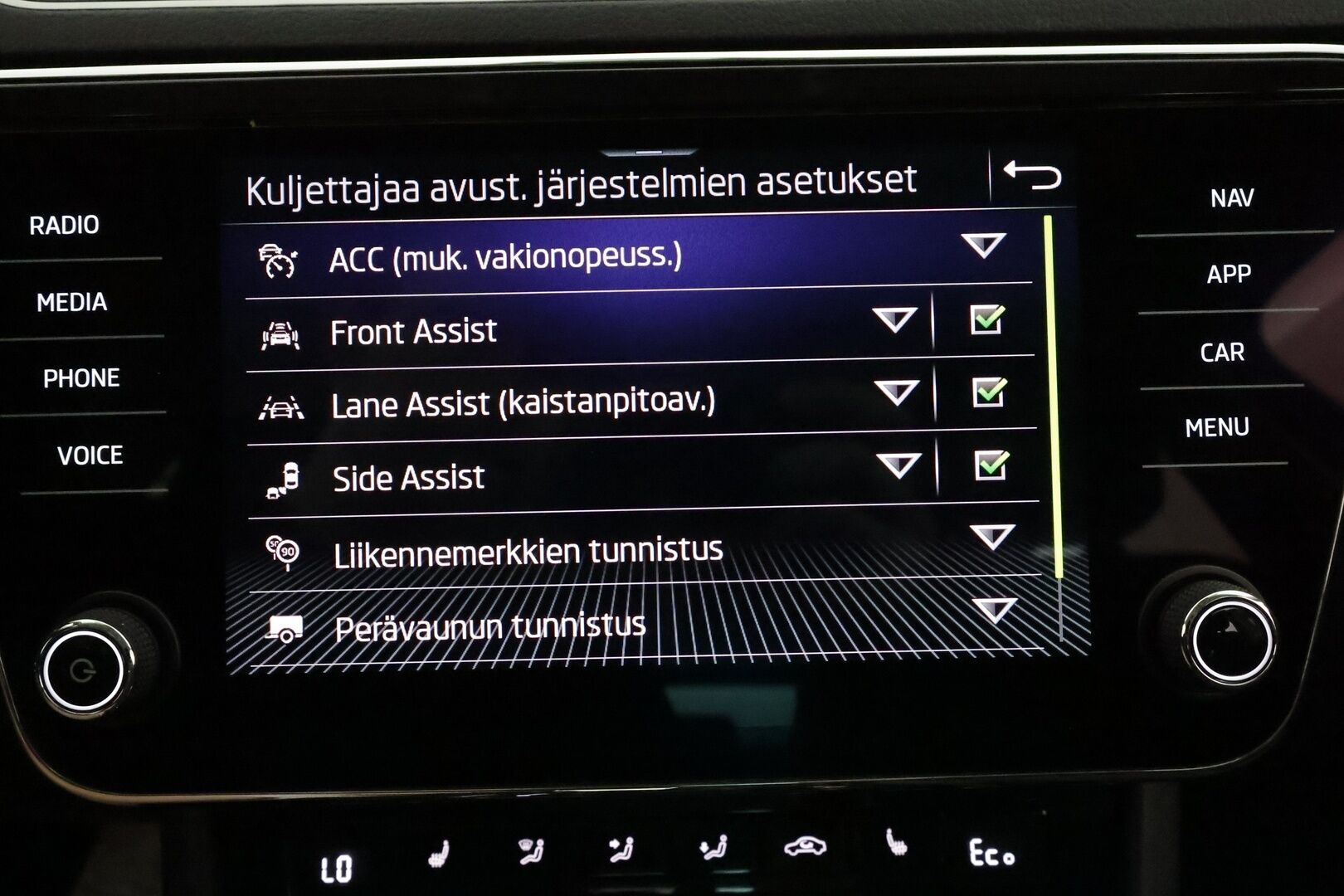 Skoda Superb 2021 Combi 1,4 TSI PHEV Style iV DSG **Adapt.Vakkari / Canton / Muistipenkit / Matrix-LED / P.Kamera / Koukku / Webasto** - 1-om Suomi-auto / 2x Latauskaapelit / Kahdet Renkaat / Merkkihuollettu!