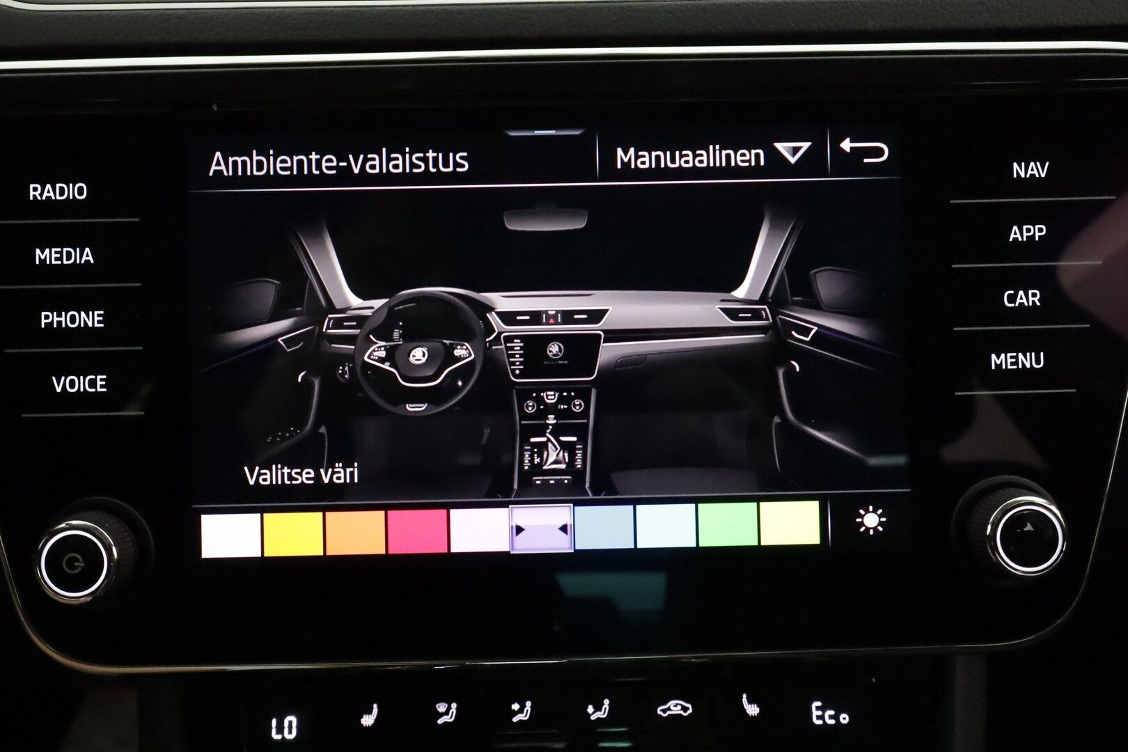 Skoda Superb 2021 Combi 1,4 TSI PHEV Style iV DSG **Adapt.Vakkari / Canton / Muistipenkit / Matrix-LED / P.Kamera / Koukku / Webasto** - 1-om Suomi-auto / 2x Latauskaapelit / Kahdet Renkaat / Merkkihuollettu!