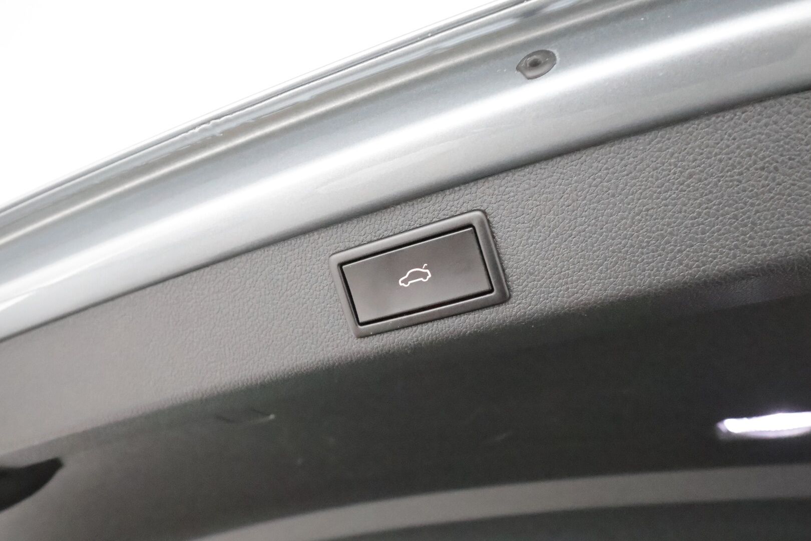 Skoda Superb 2021 Combi 1,4 TSI PHEV Style iV DSG **Adapt.Vakkari / Canton / Muistipenkit / Matrix-LED / P.Kamera / Koukku / Webasto** - 1-om Suomi-auto / 2x Latauskaapelit / Kahdet Renkaat / Merkkihuollettu!