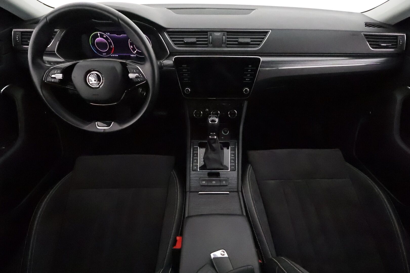 Skoda Superb 2021 Combi 1,4 TSI PHEV Style iV DSG **Adapt.Vakkari / Canton / Muistipenkit / Matrix-LED / P.Kamera / Koukku / Webasto** - 1-om Suomi-auto / 2x Latauskaapelit / Kahdet Renkaat / Merkkihuollettu!